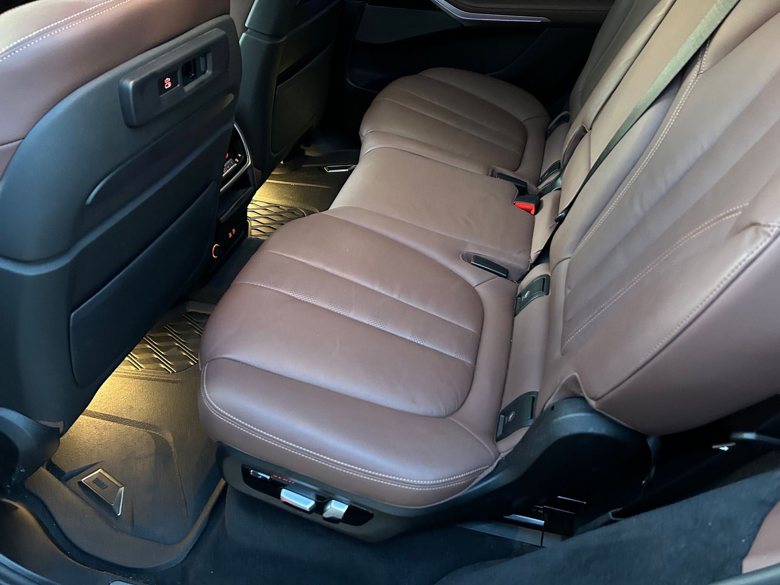 2020 BMW X7 xDrive40i AWD