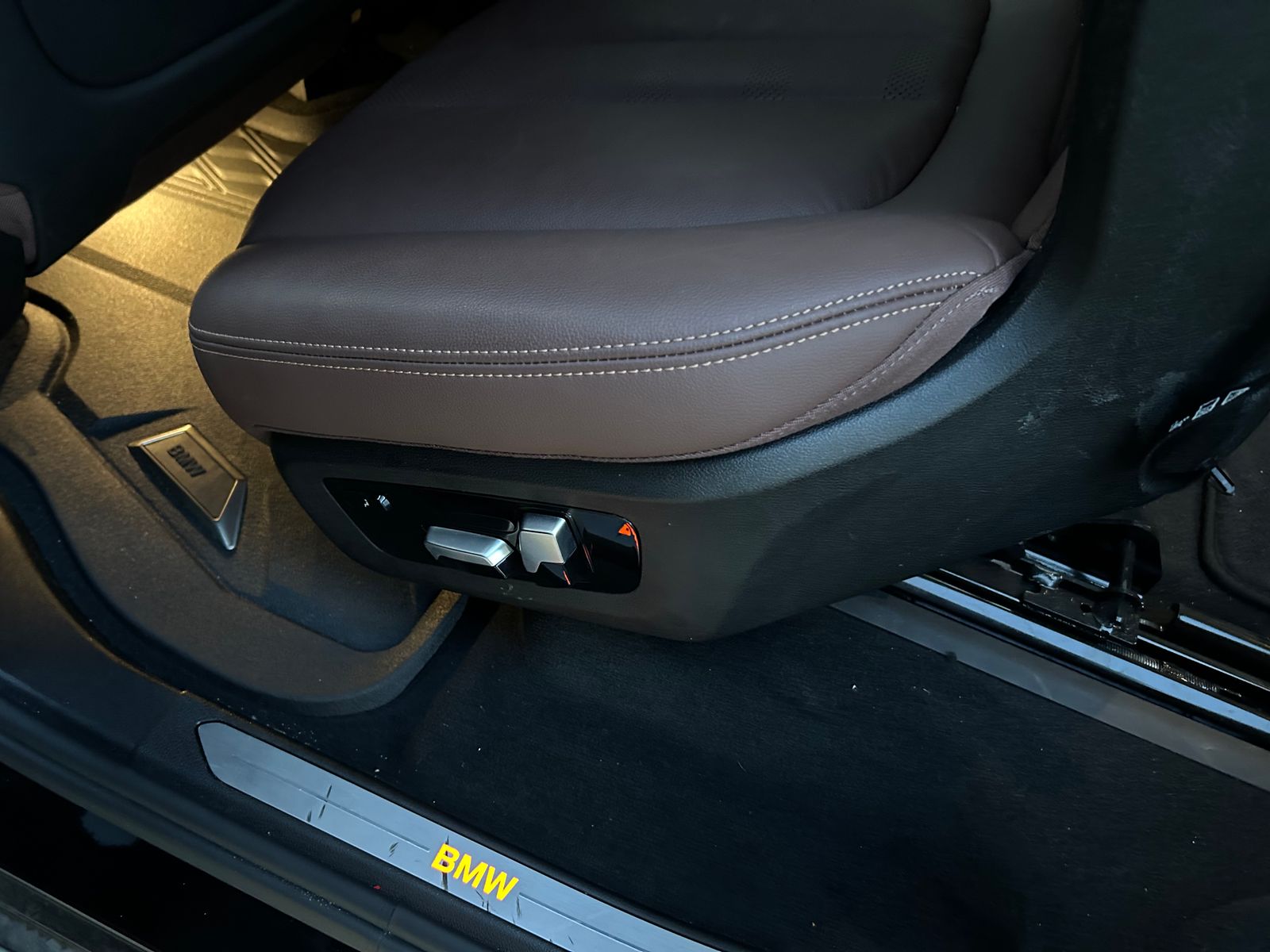 2020 BMW X7 xDrive40i AWD