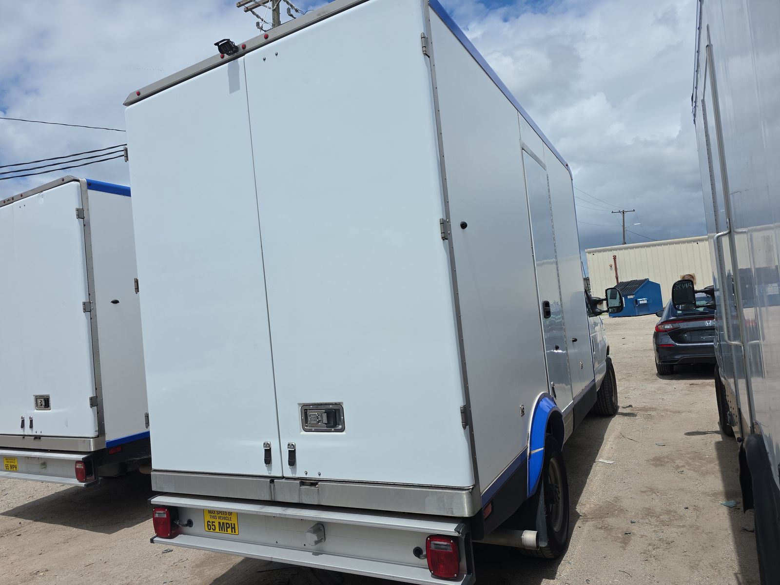 FORD E-350 - 5