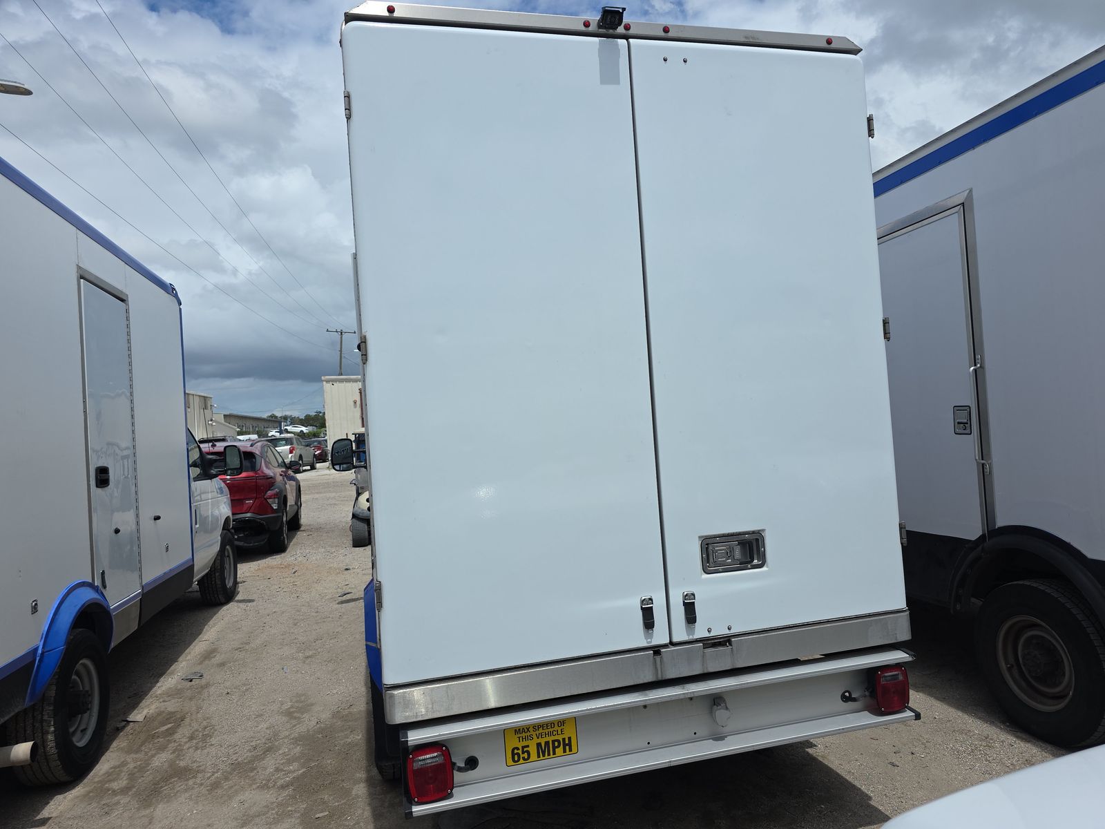 FORD E-350 - 6