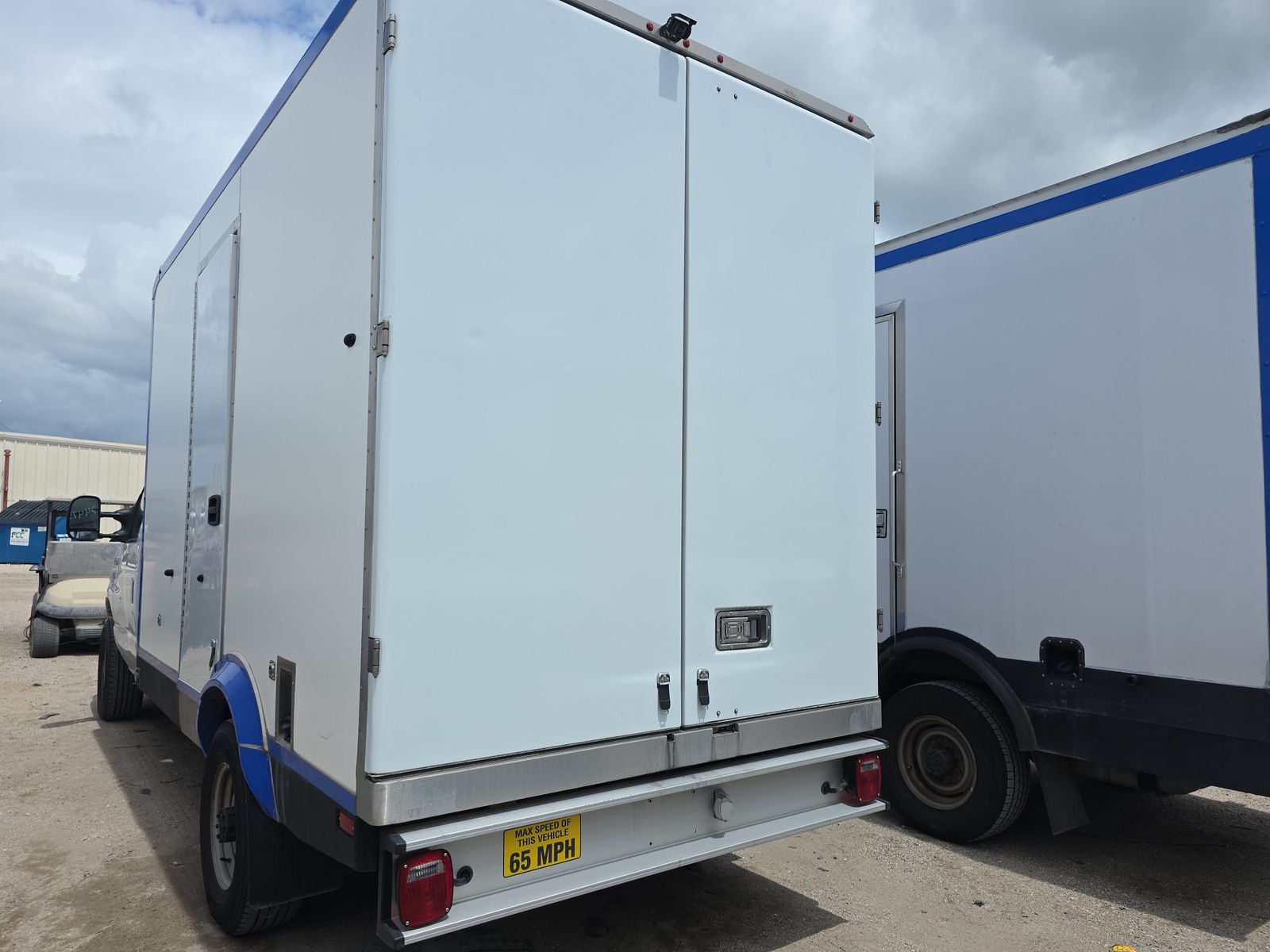 FORD E-350 - 7