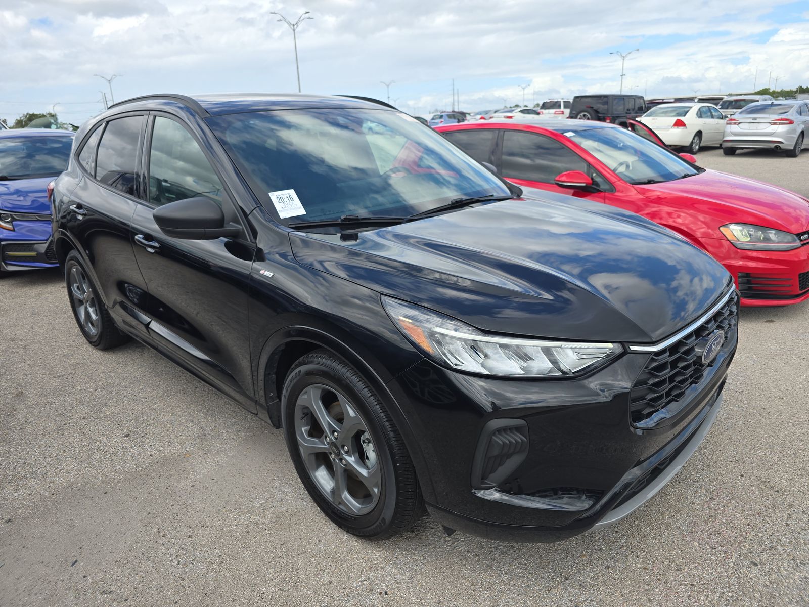 2023 Ford Escape ST-Line FWD