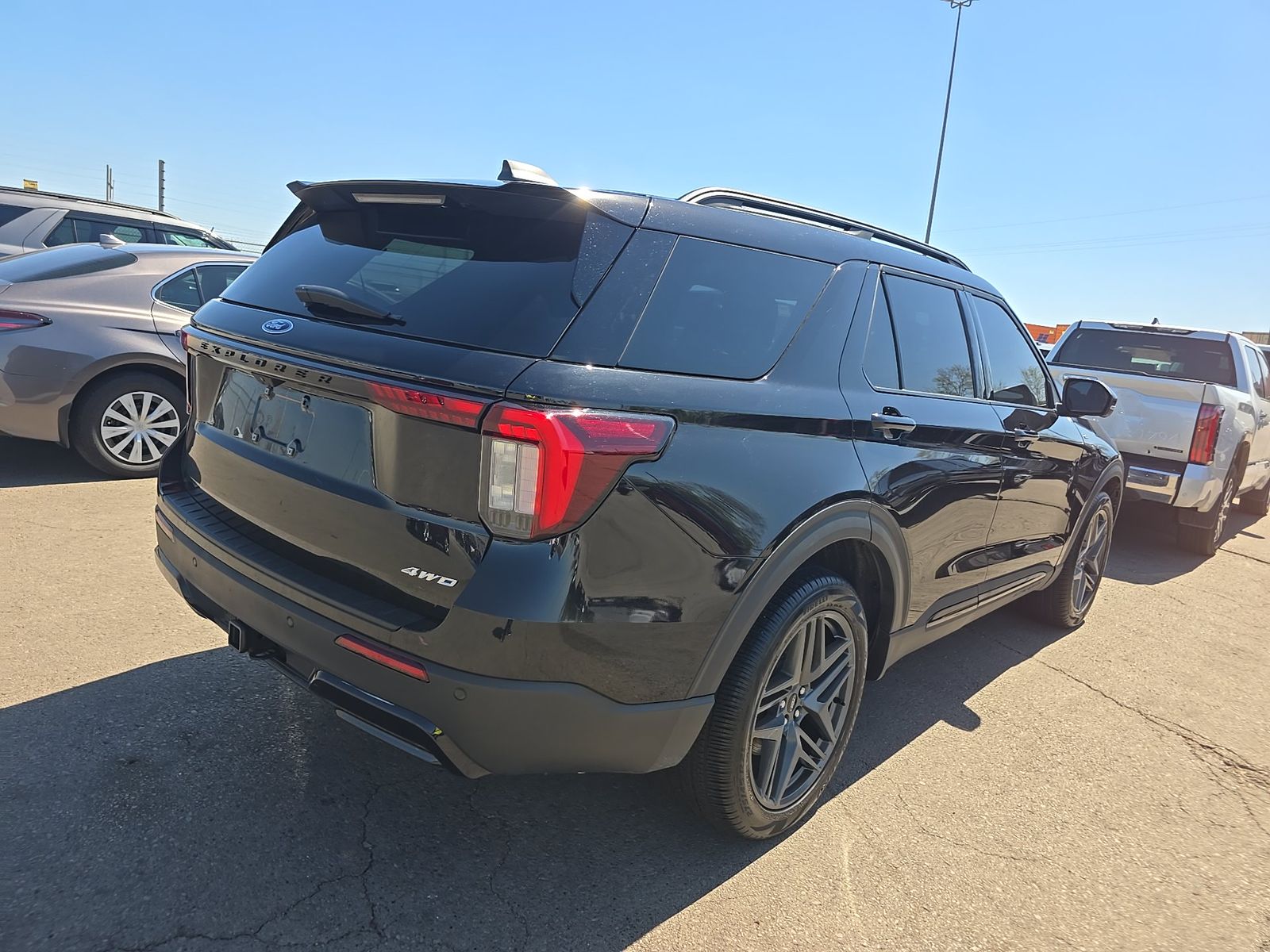 FORD EXPLORER - 5