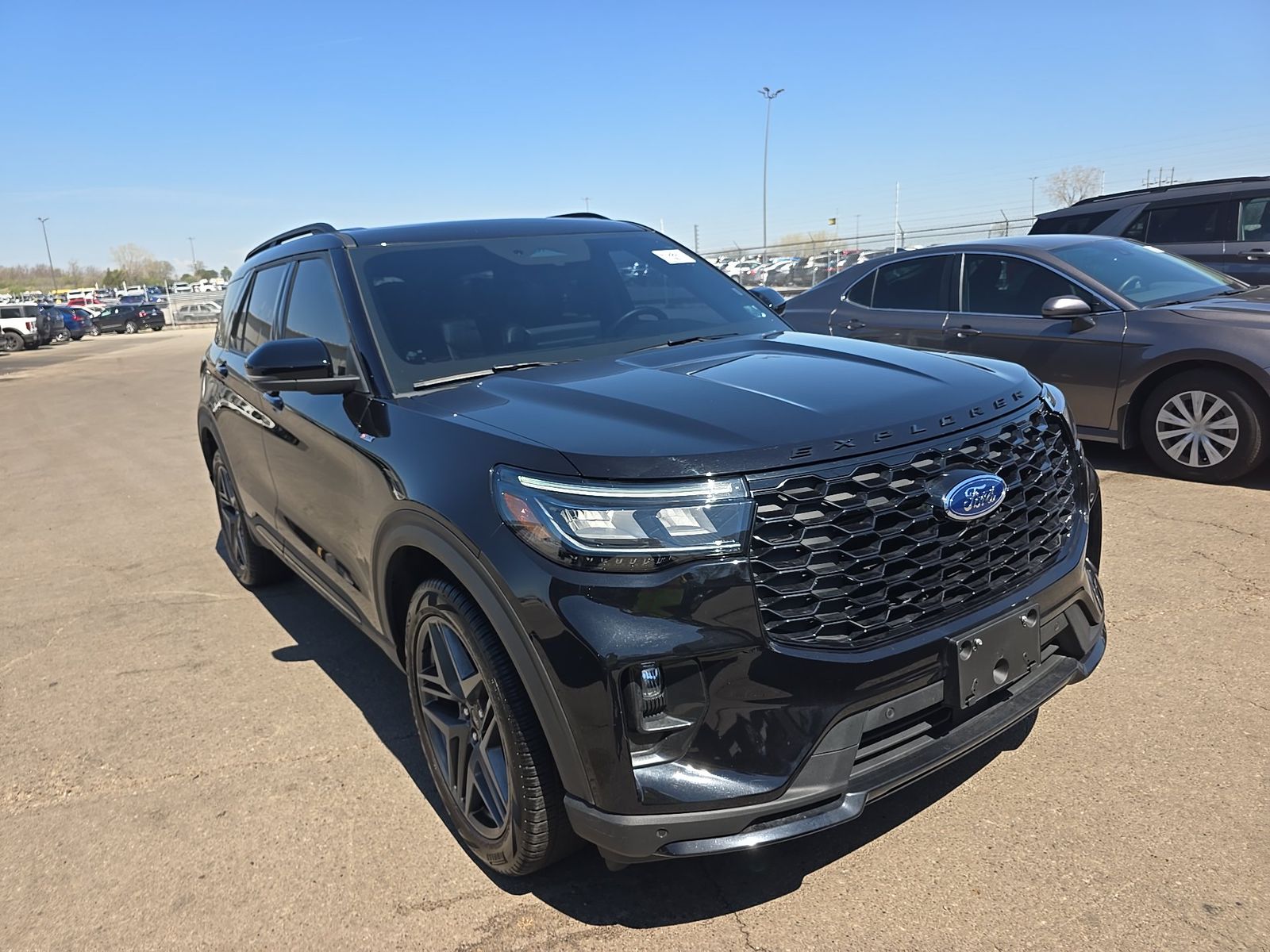 FORD EXPLORER - 4