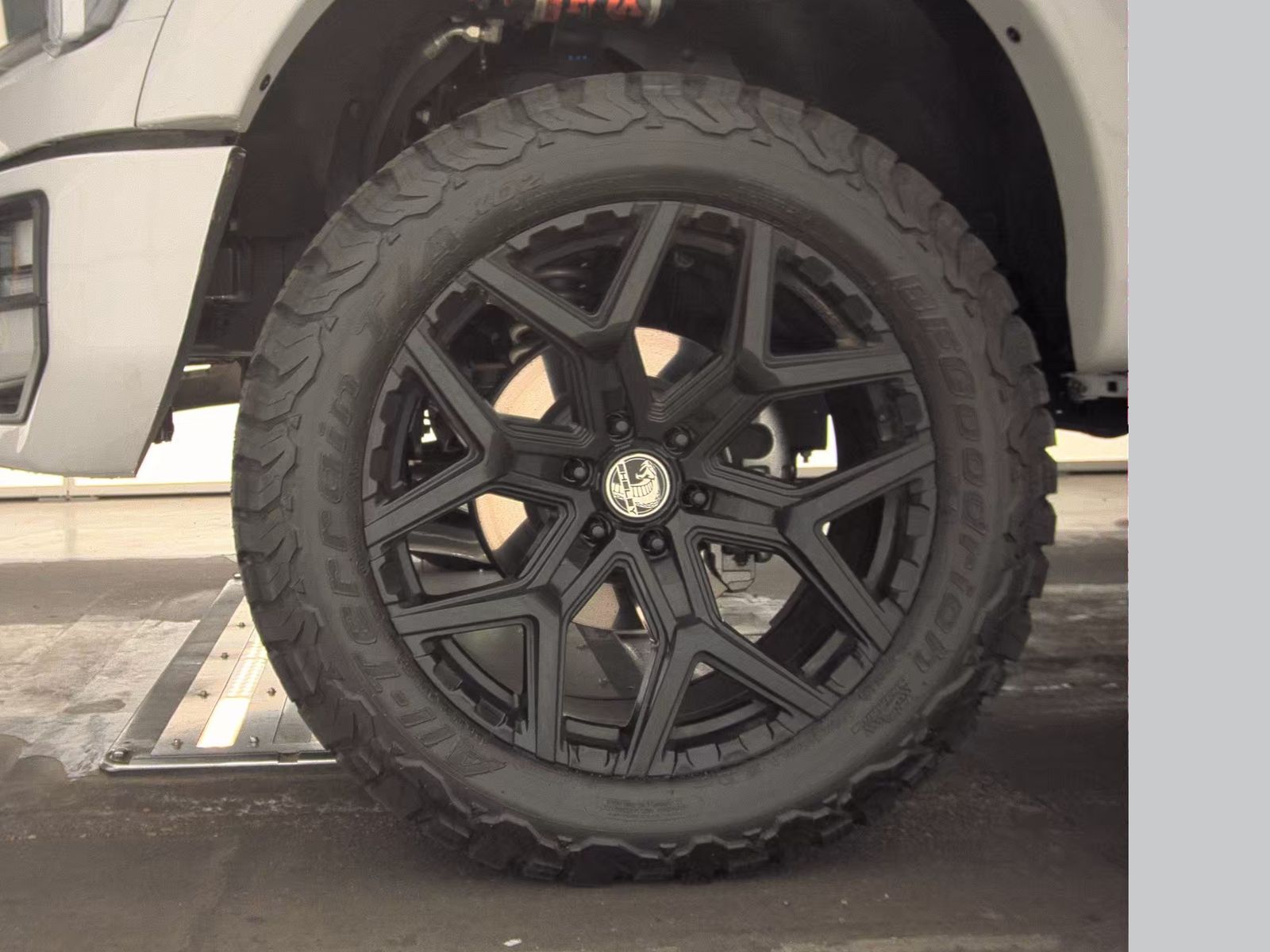 2024 Ford F-150 Lariat AWD