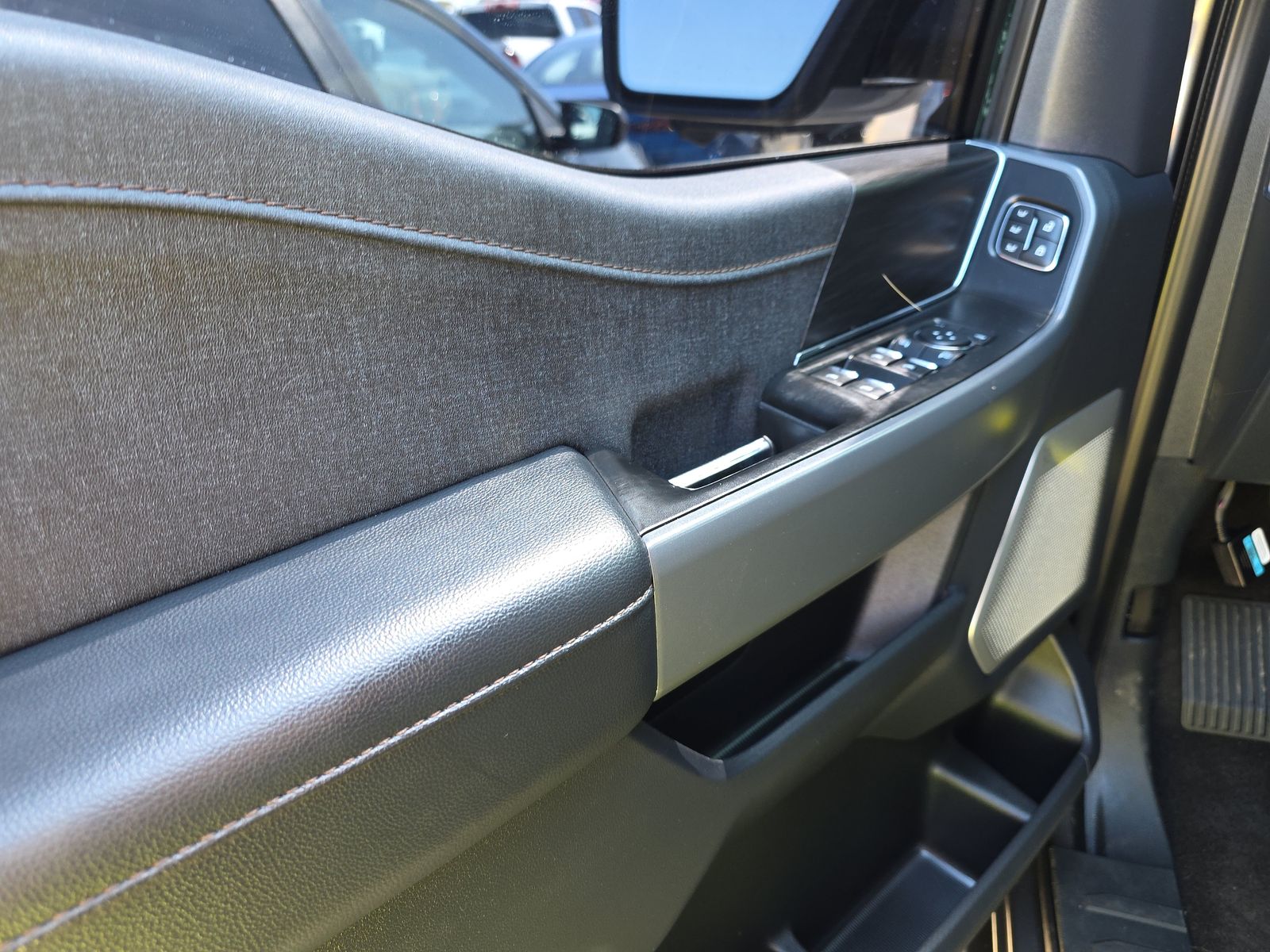 2024 Ford F-150 Lariat AWD