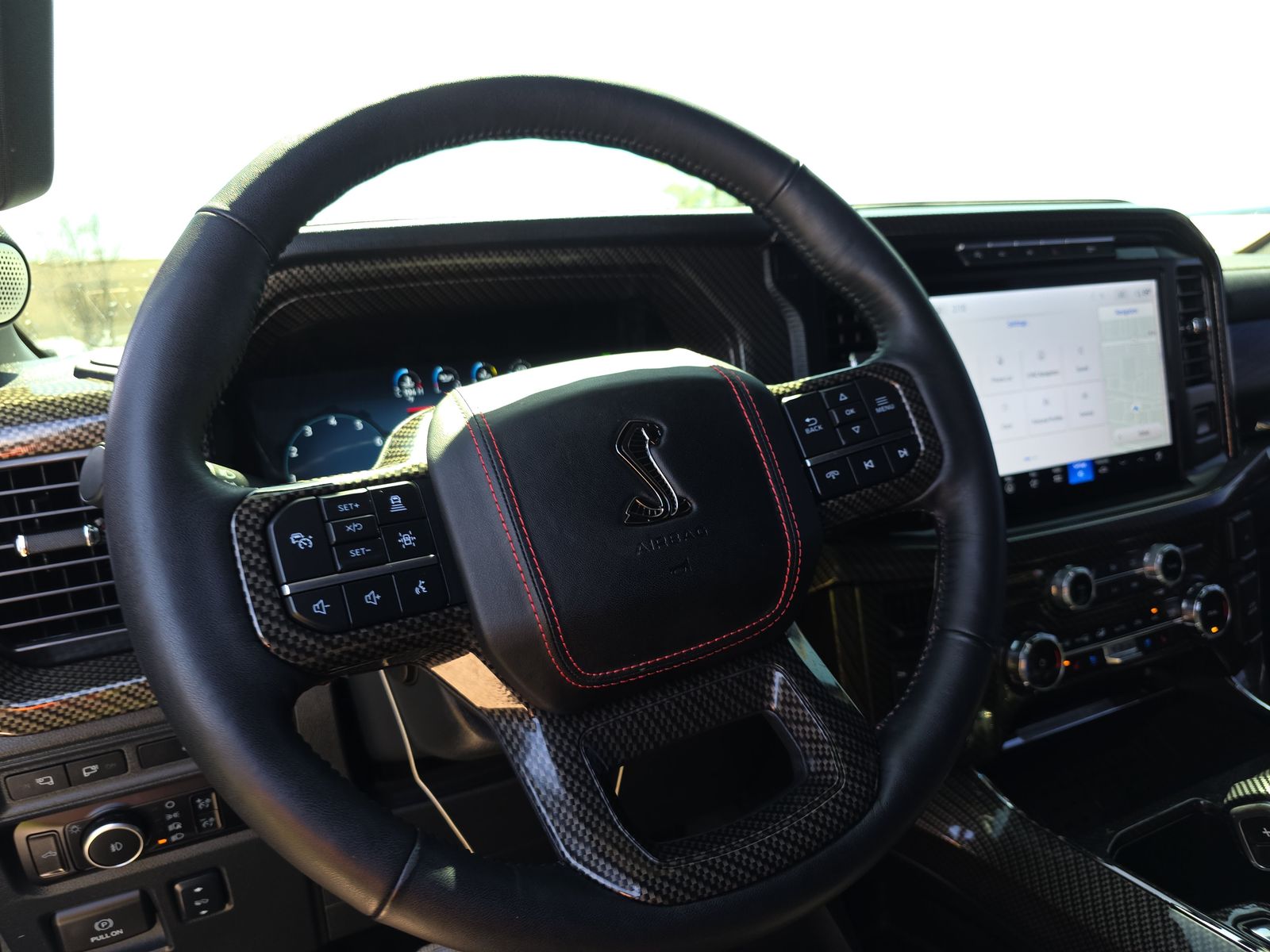 2024 Ford F-150 Lariat AWD