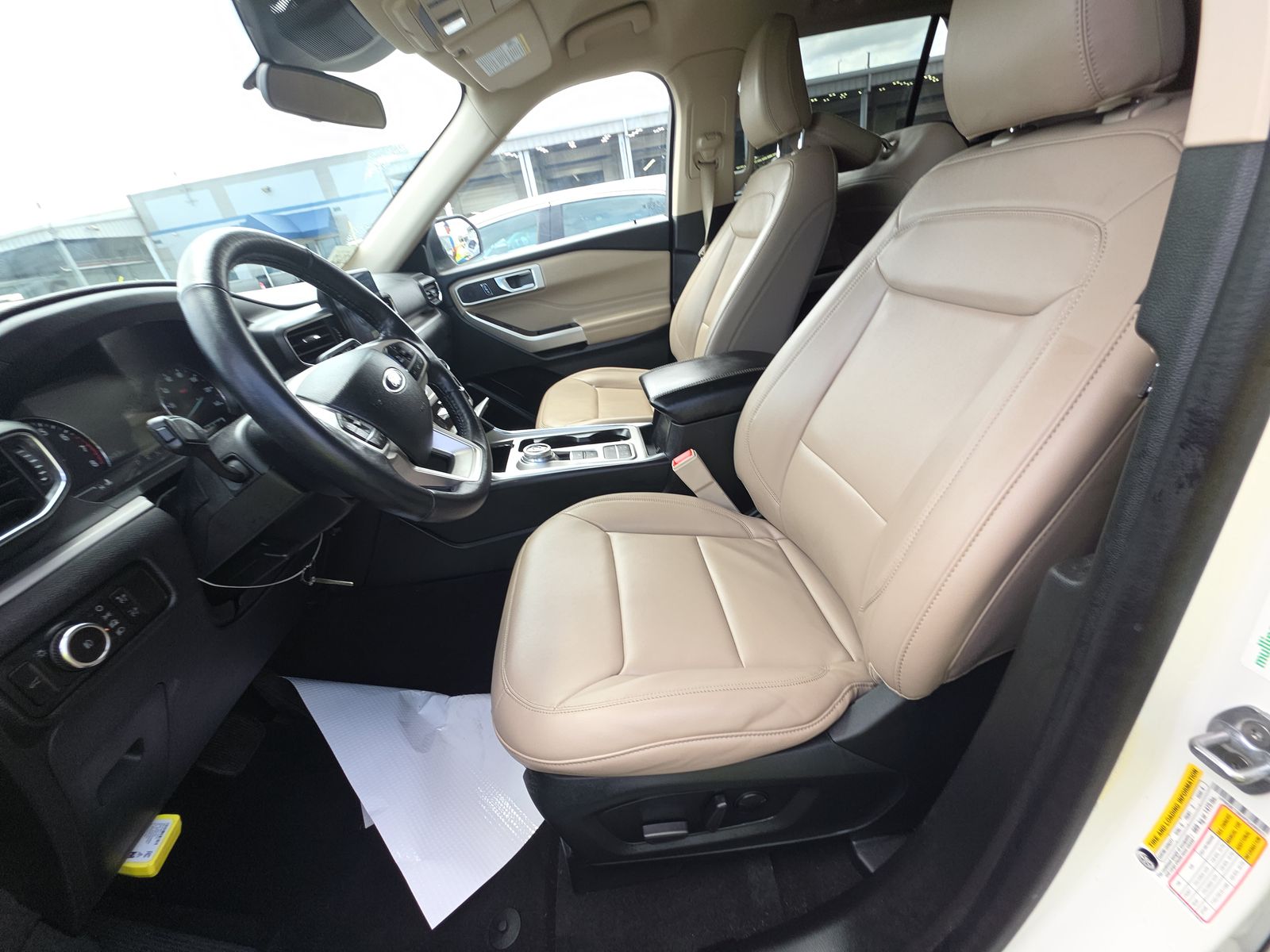 2023 Ford Explorer XLT FWD