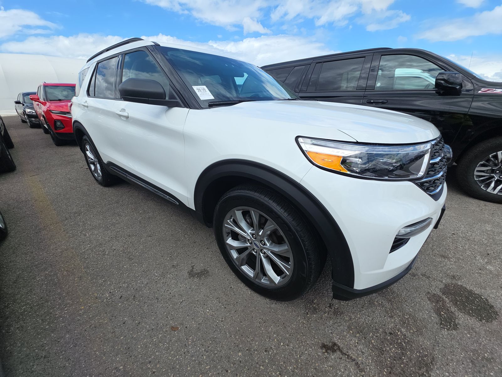 2023 Ford Explorer XLT FWD