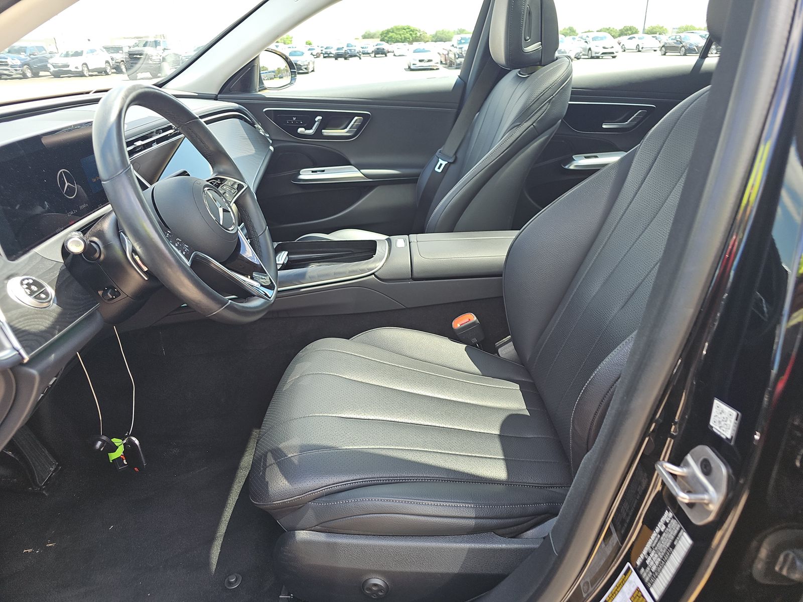 MERCEDES-BENZ E-CLASS - 8