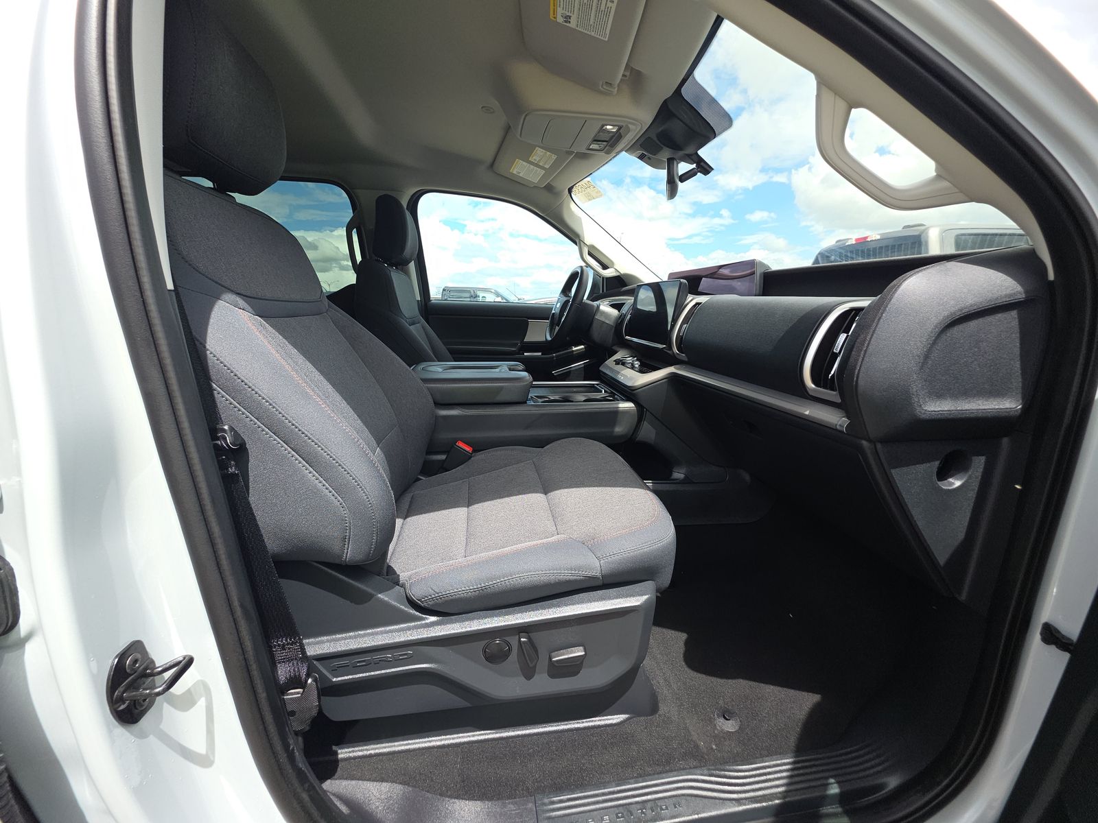FORD EXPEDITION - 9