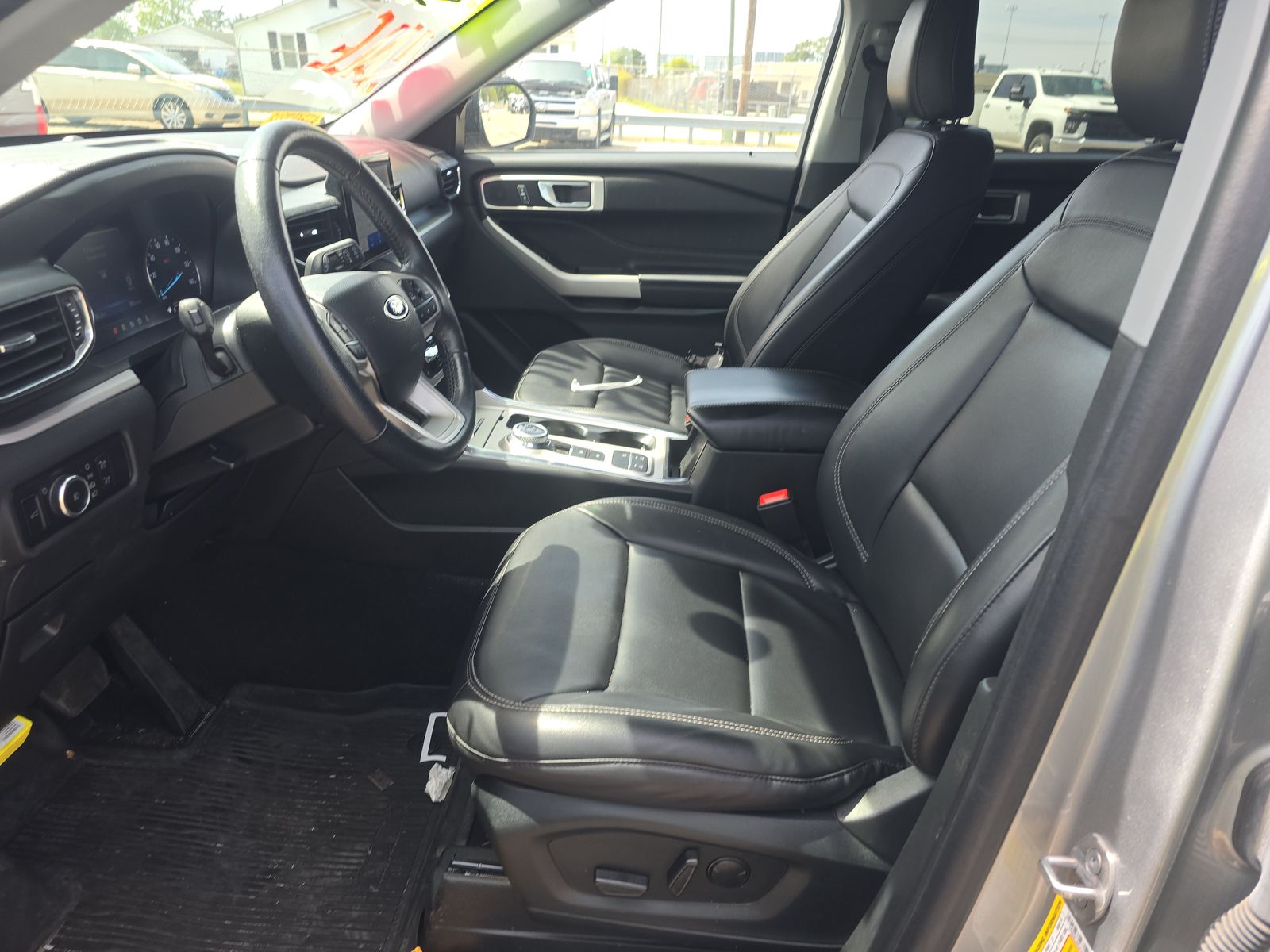 FORD EXPLORER - 8