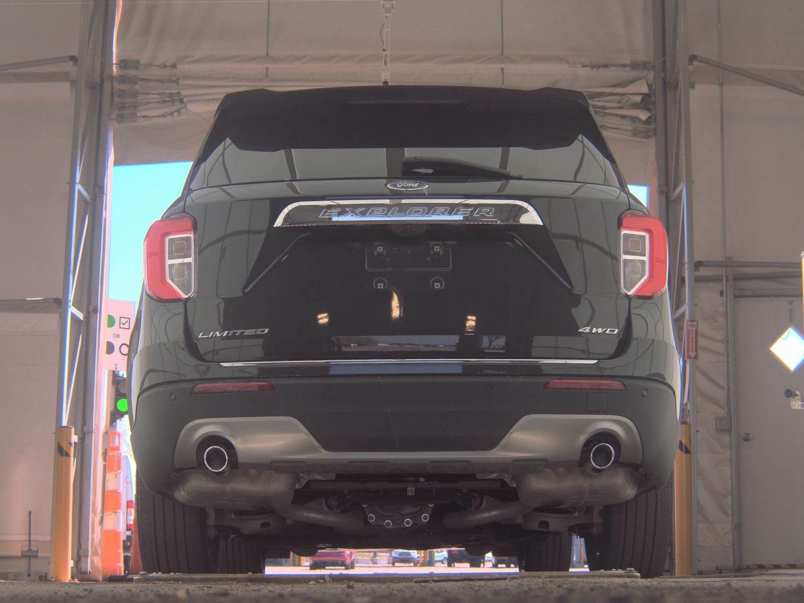 FORD EXPLORER - 8