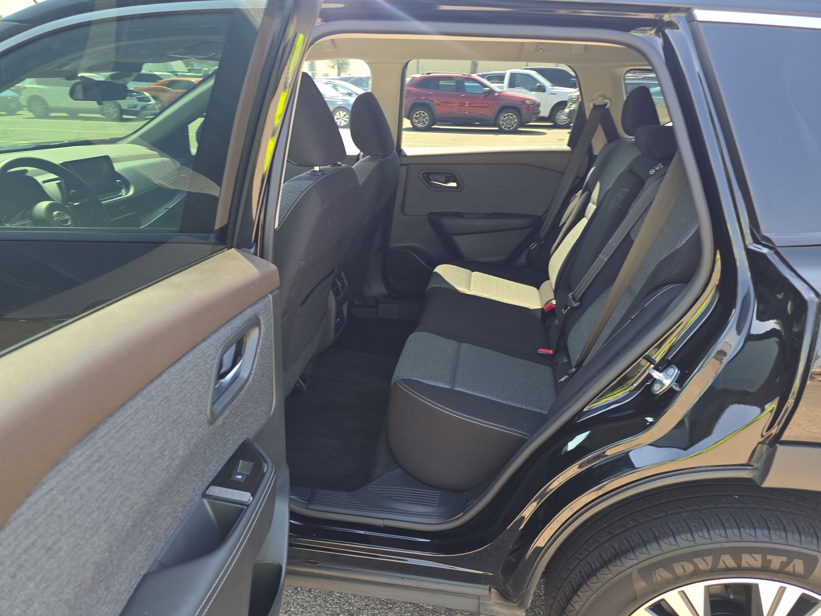 2022 Nissan Rogue SV FWD