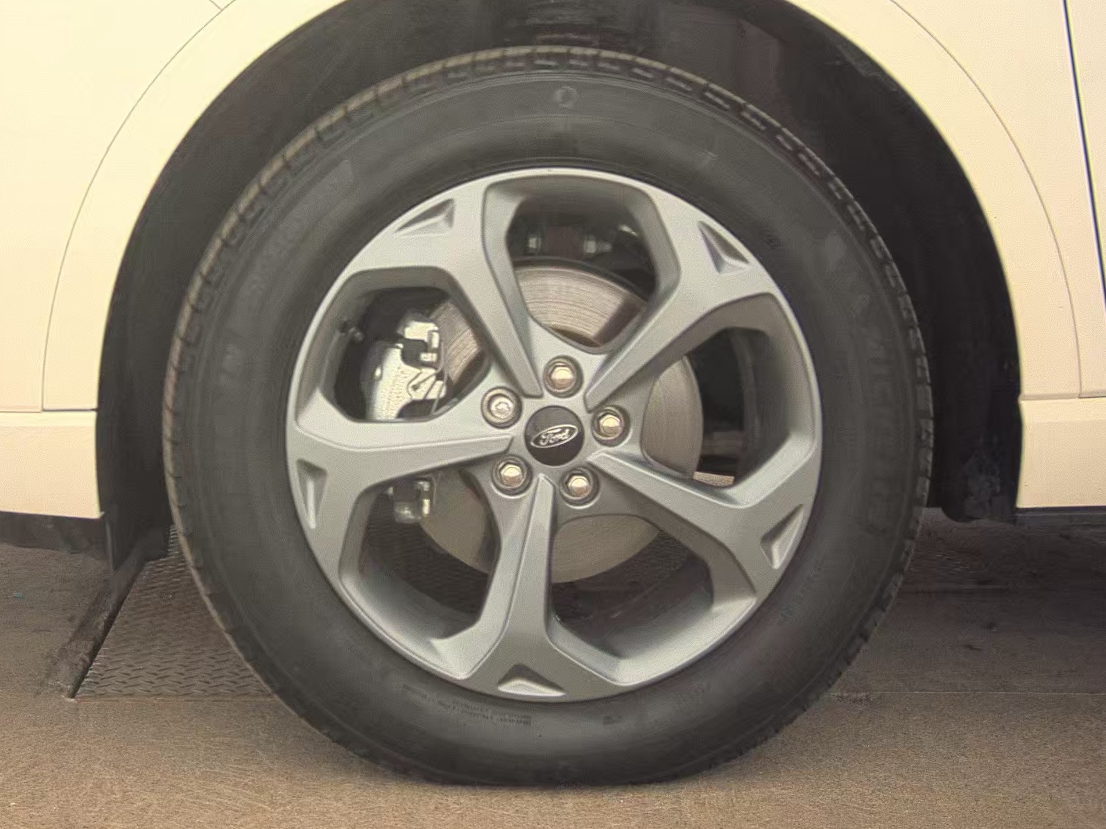 2024 Ford Escape ST-Line AWD