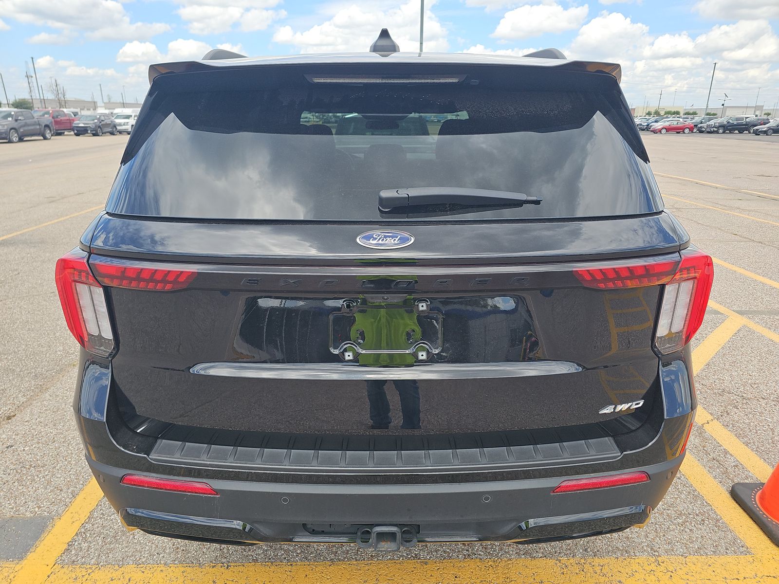 2025 Ford Explorer ST-Line AWD