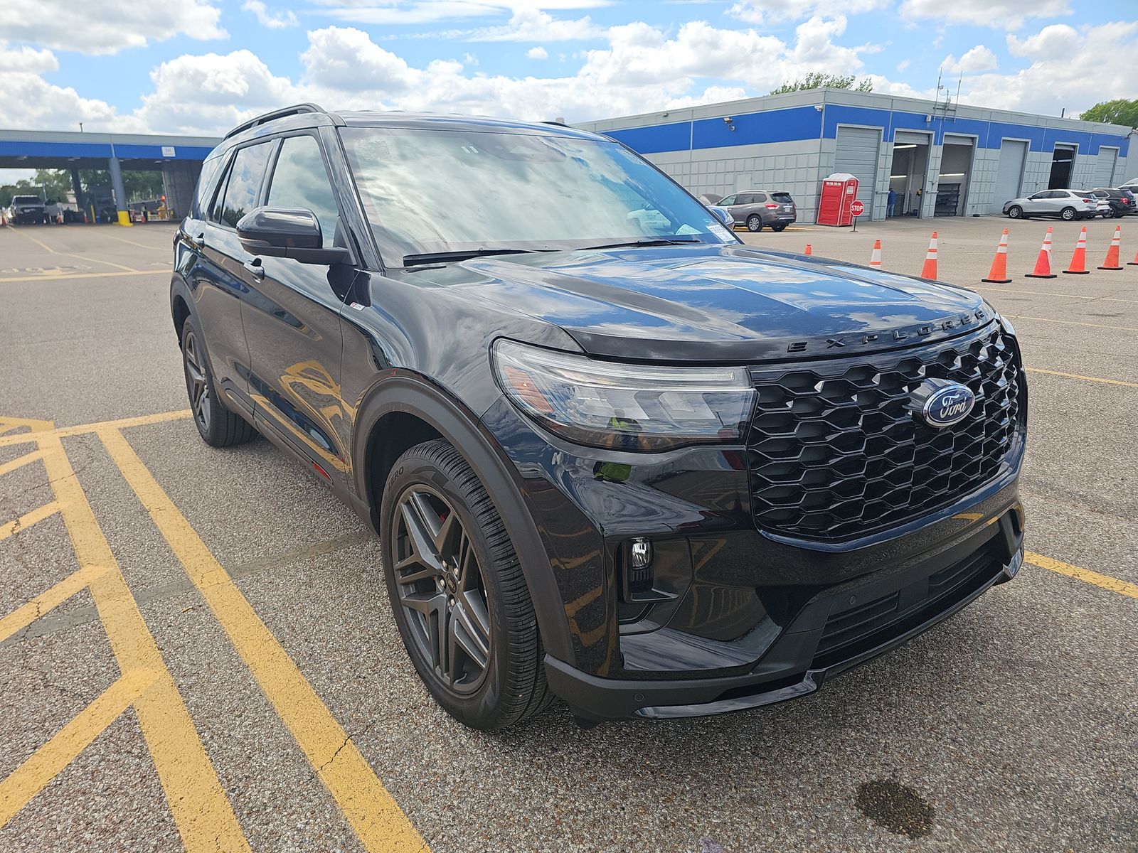 2025 Ford Explorer ST-Line AWD