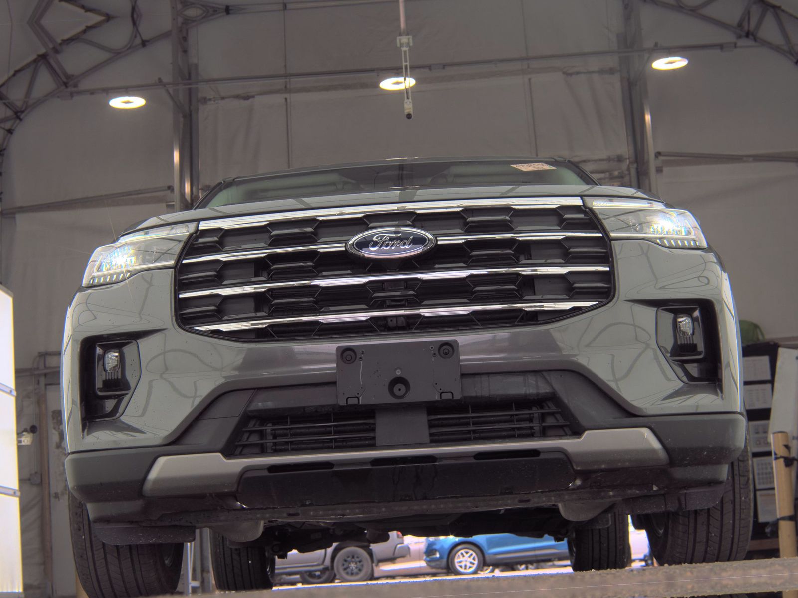 FORD EXPLORER - 4