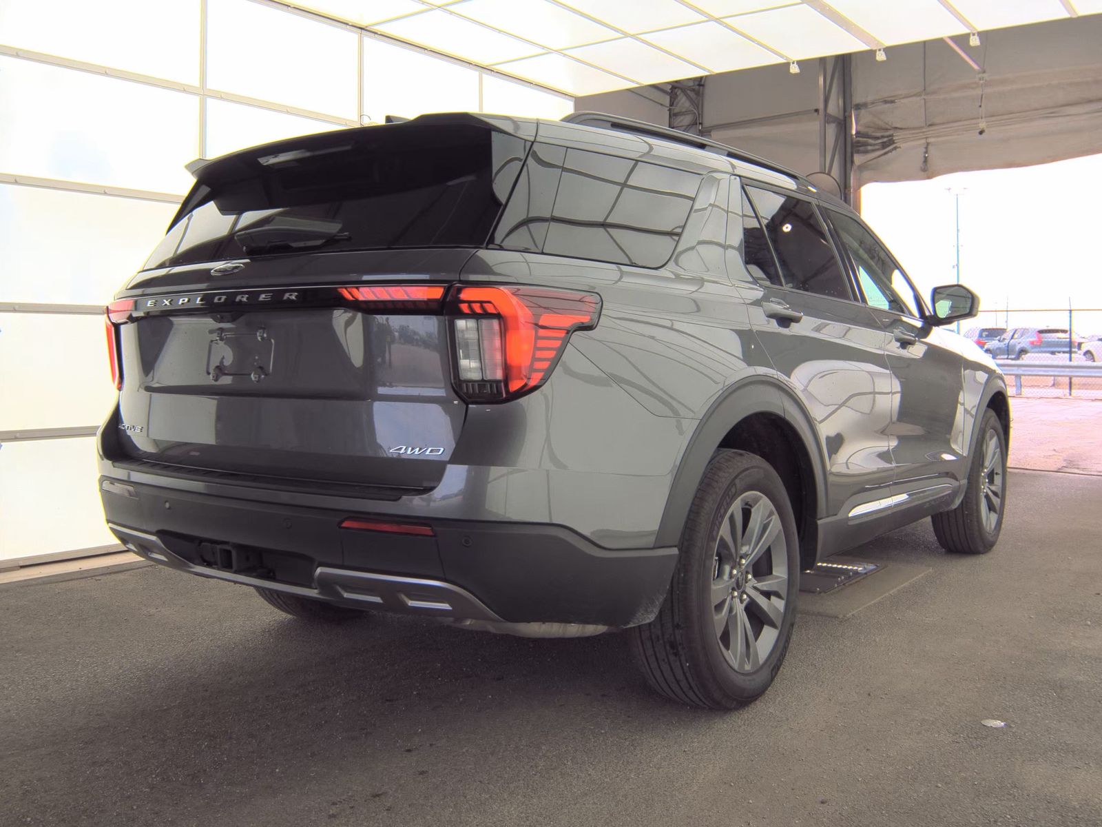 FORD EXPLORER - 6