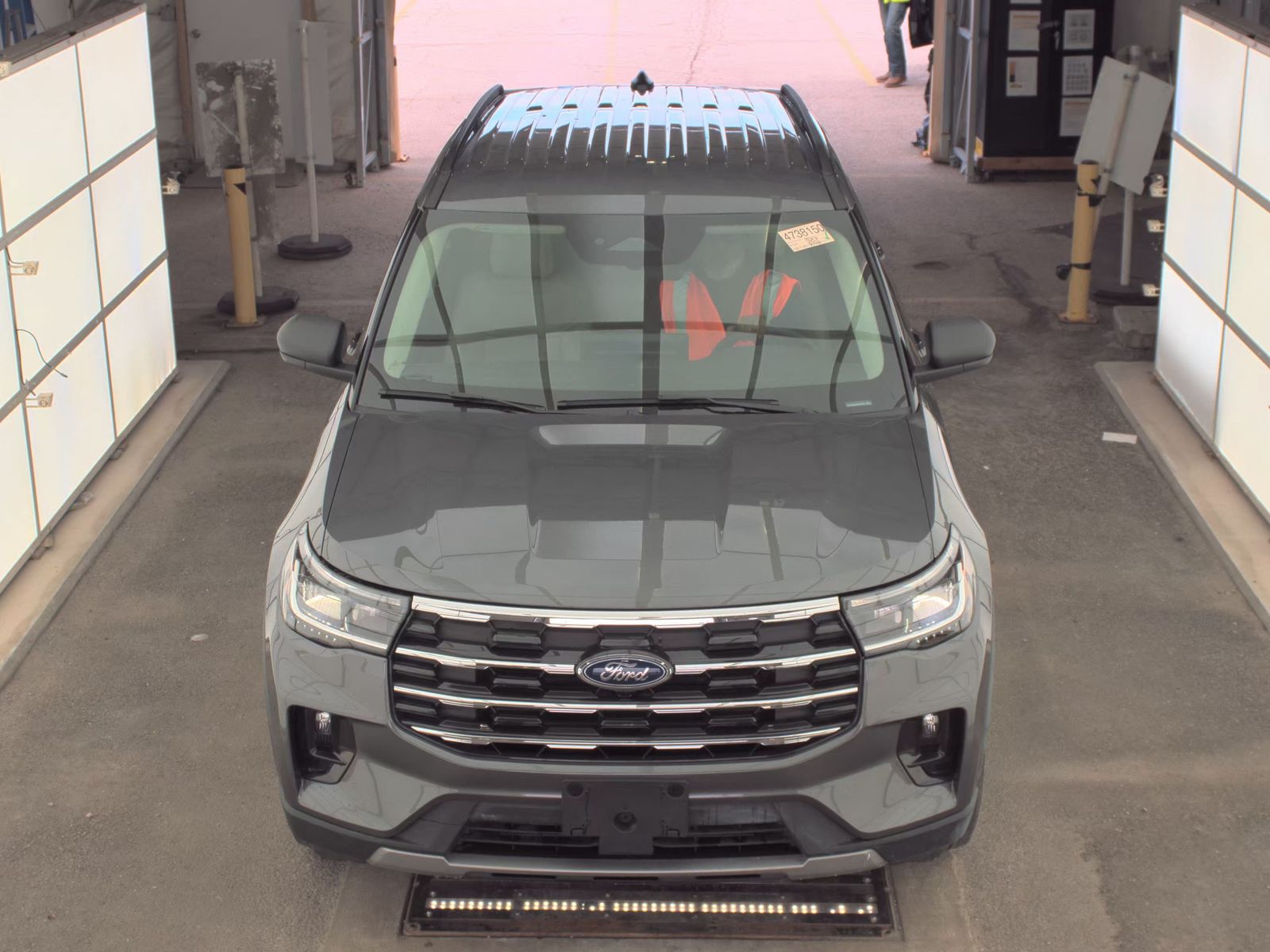 FORD EXPLORER - 3