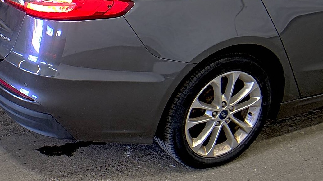 FORD FUSION - 10