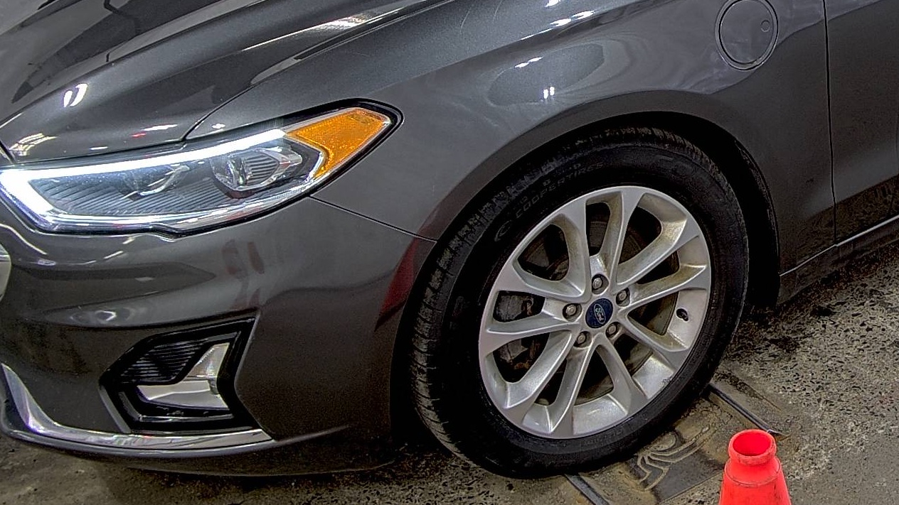 FORD FUSION - 8