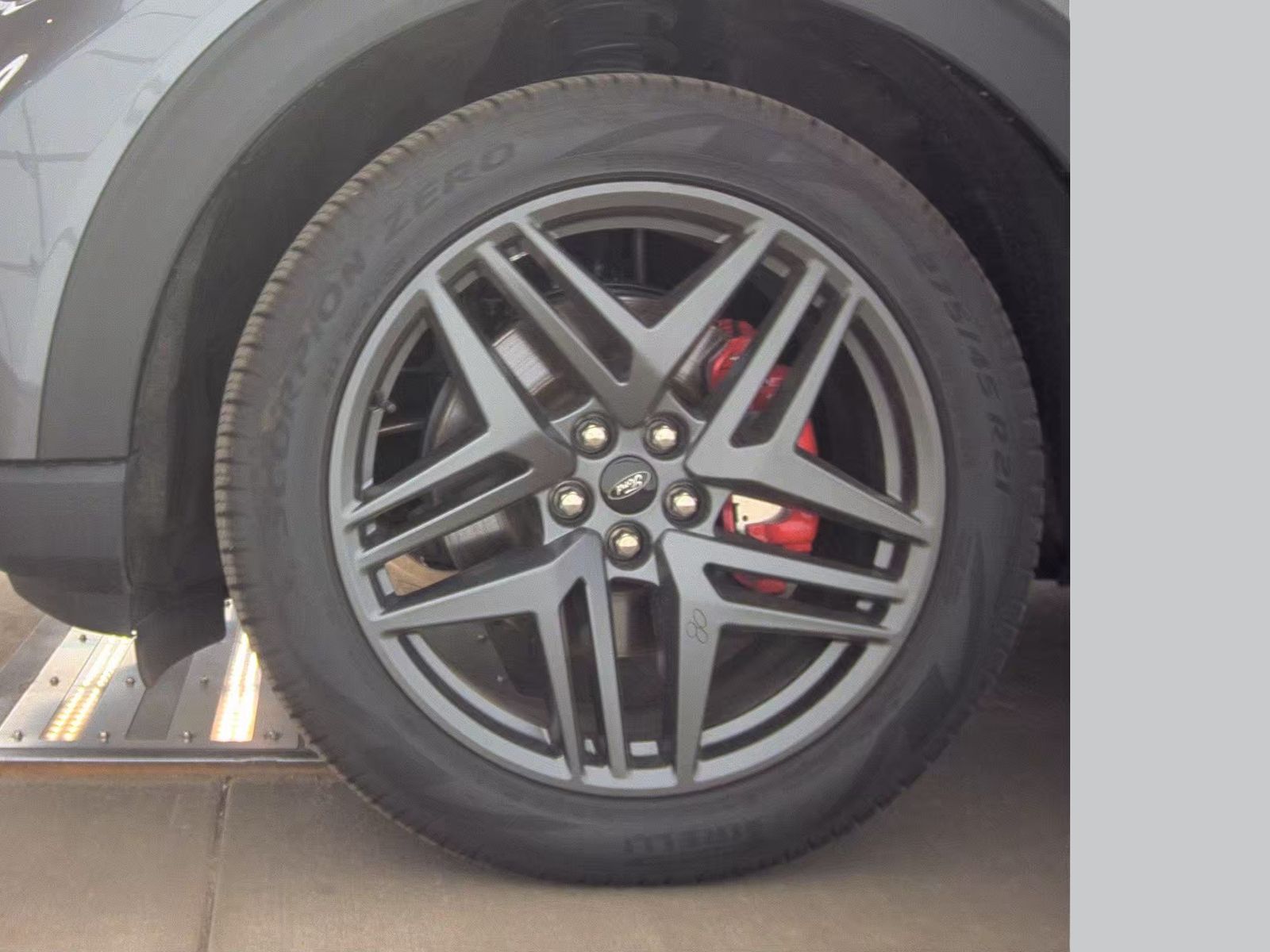 2025 Ford Explorer ST AWD