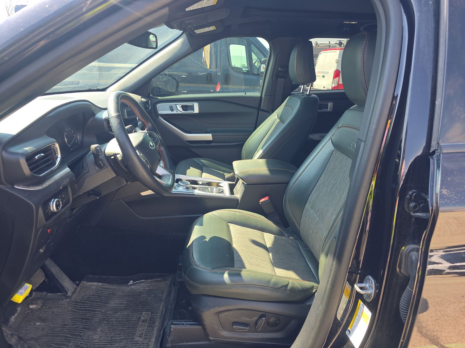 FORD EXPLORER - 8