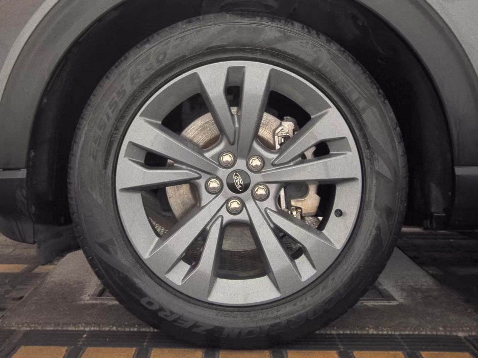 2023 Ford Explorer XLT FWD