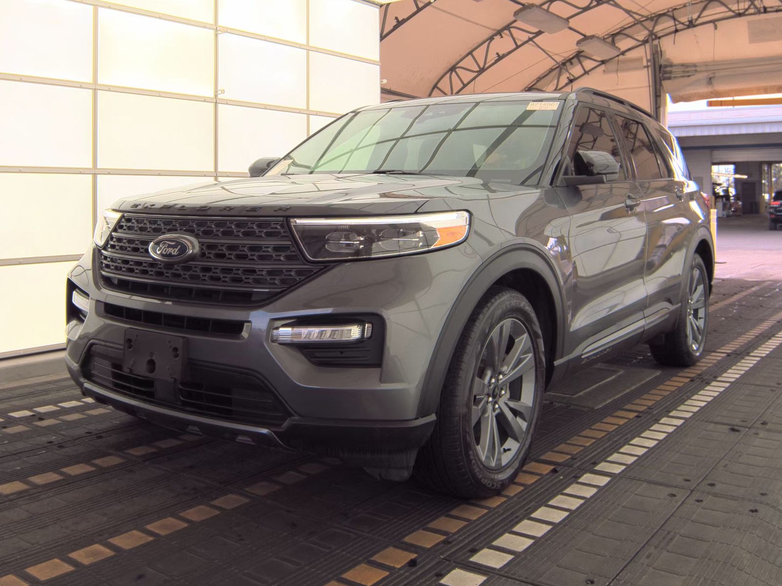 2023 Ford Explorer XLT FWD