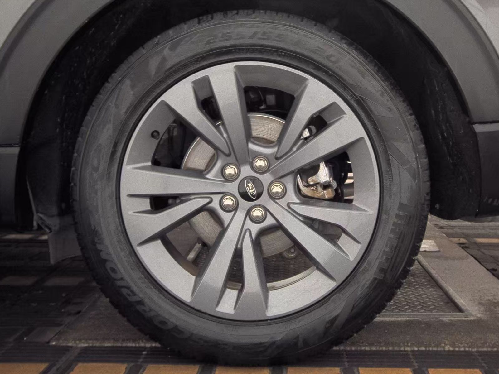 2023 Ford Explorer XLT FWD