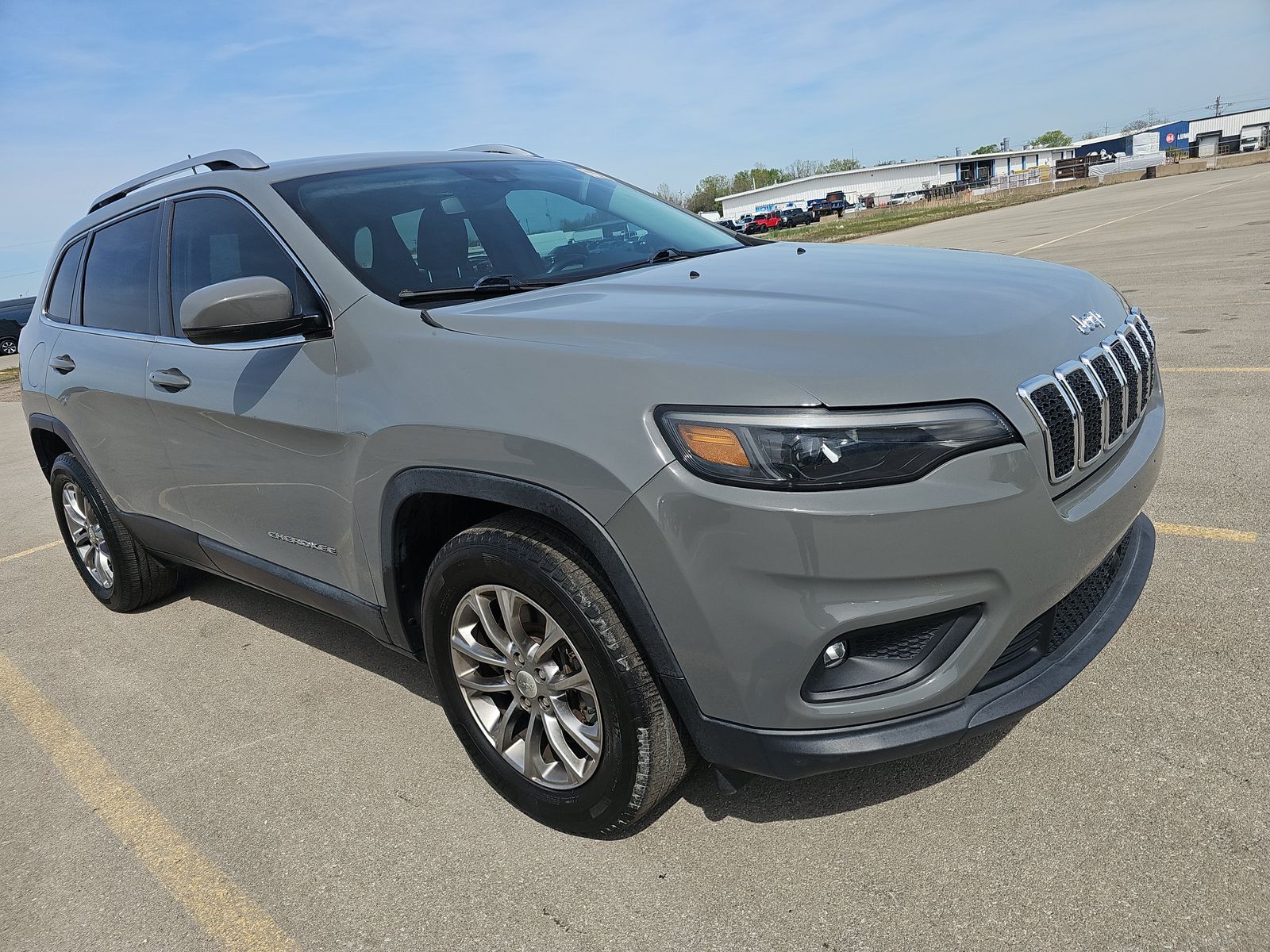 JEEP LATITUDE + - 4