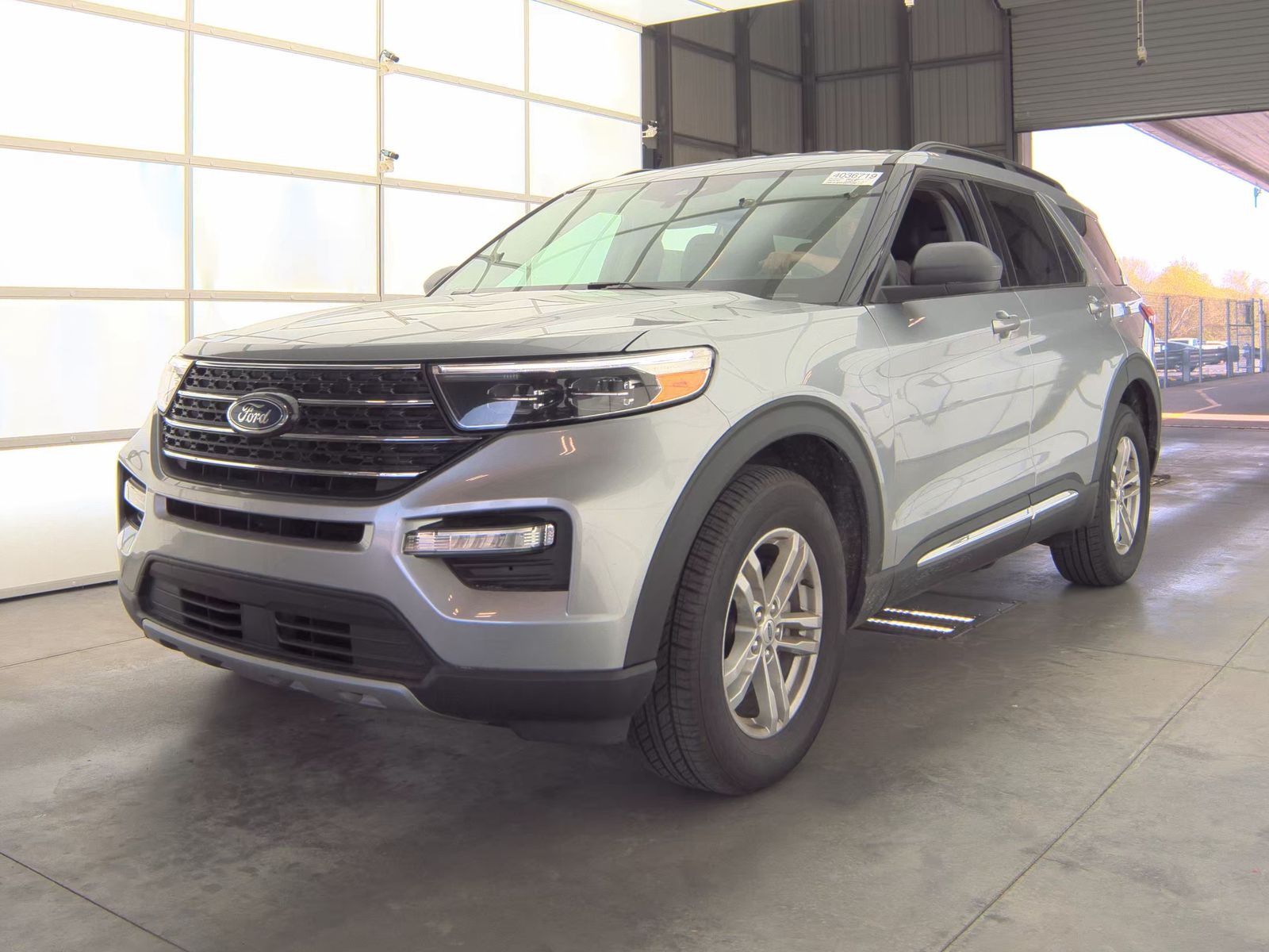 2023 Ford Explorer XLT 4WD's photo