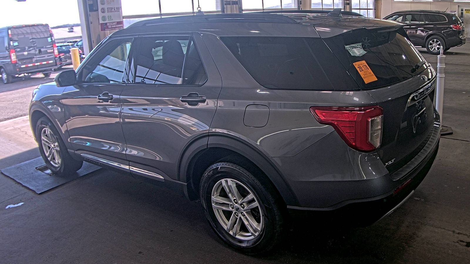 2023 Ford Explorer XLT AWD