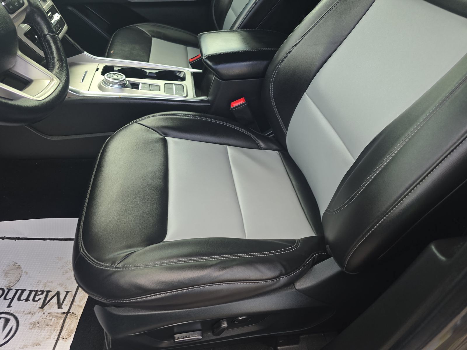 2023 Ford Explorer XLT FWD