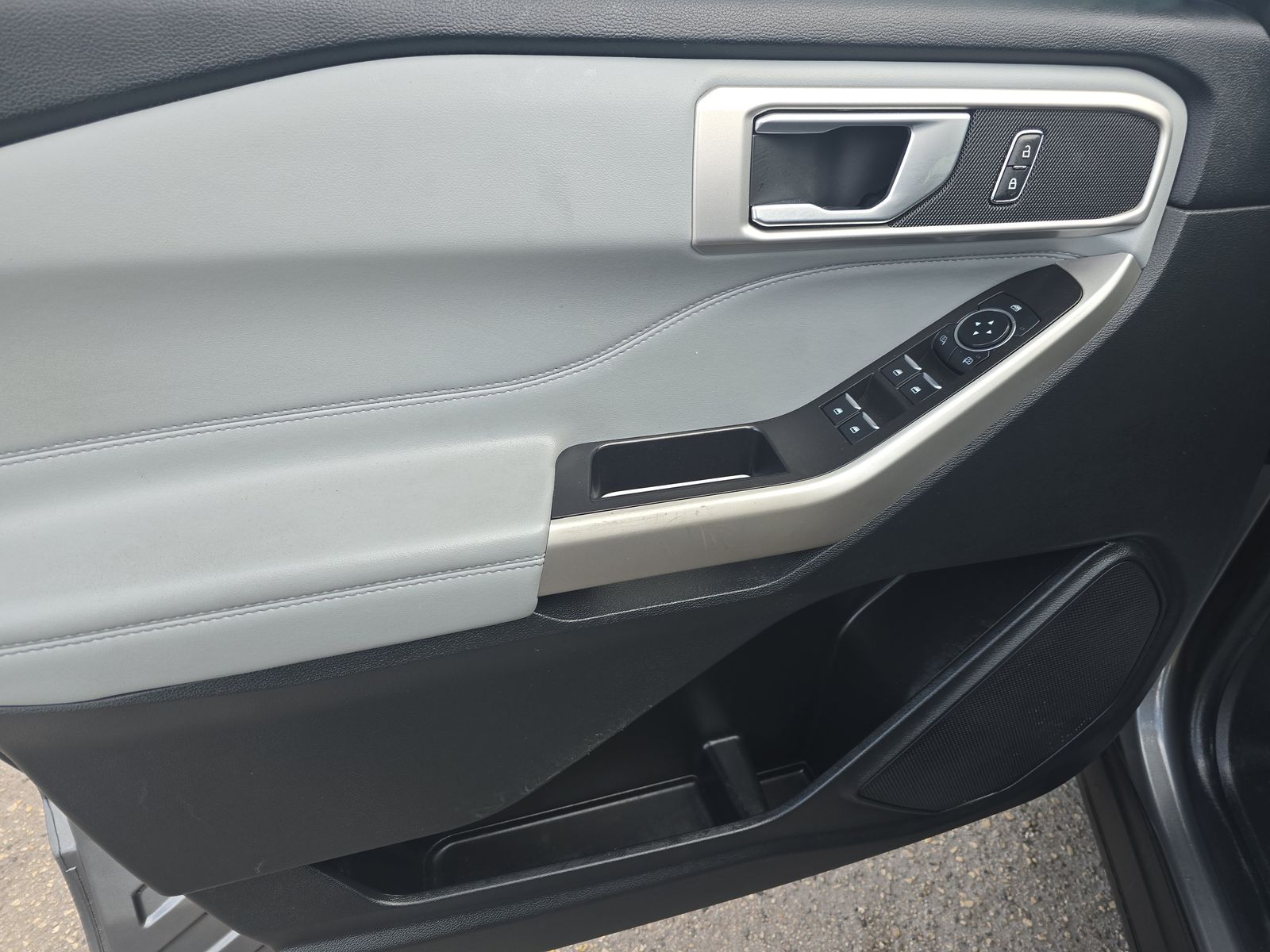 2023 Ford Explorer XLT FWD