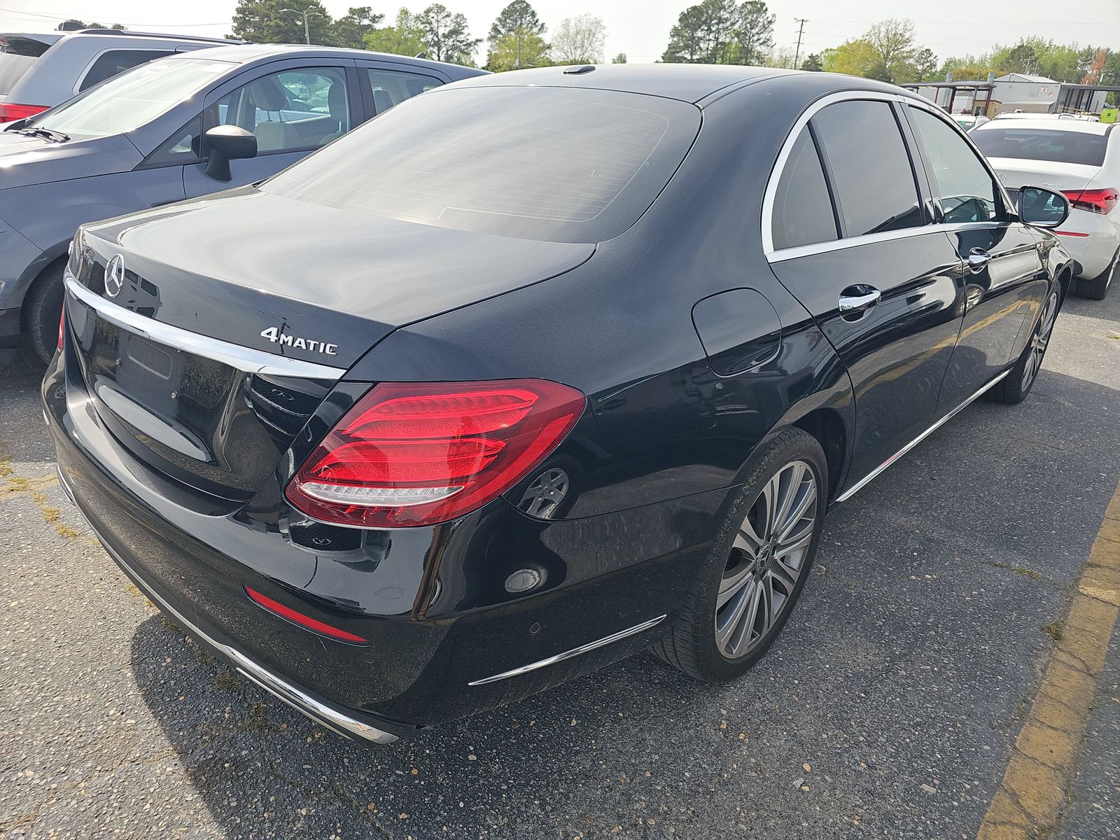 MERCEDES-BENZ E-CLASS - 5