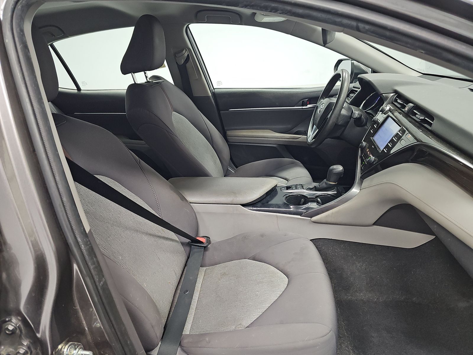 2020 Toyota Camry Hybrid LE FWD