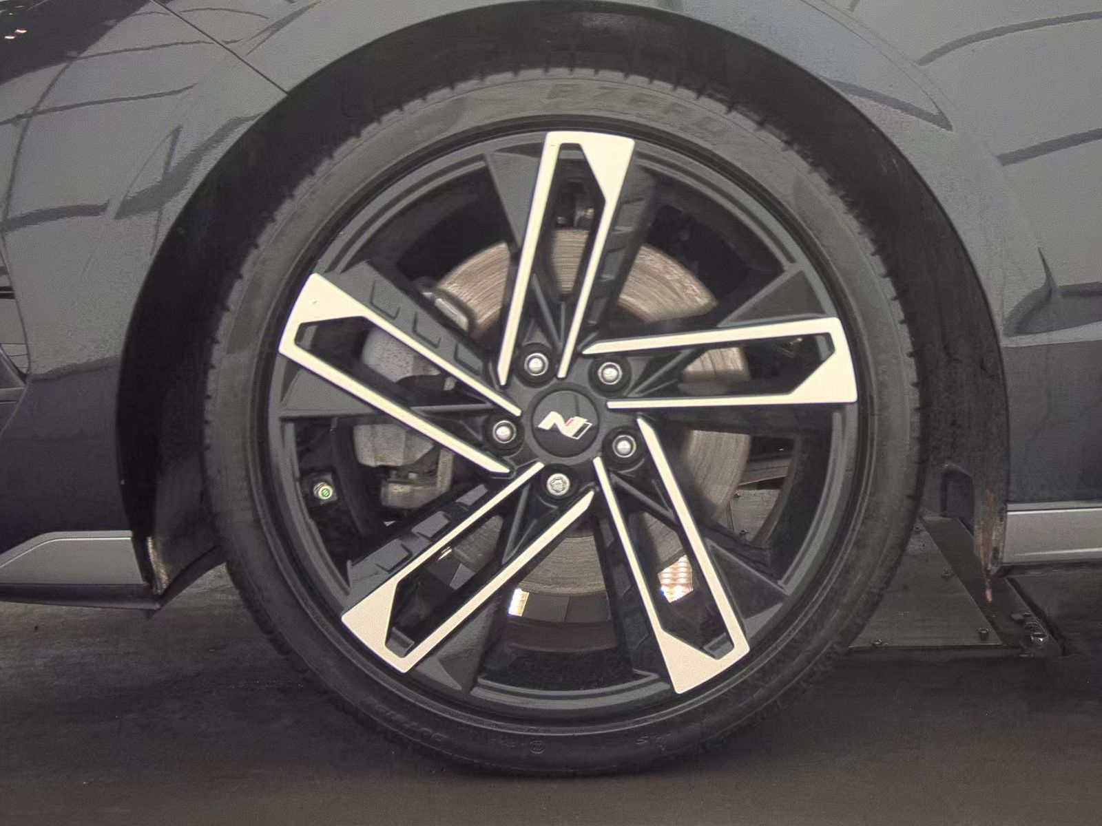 HYUNDAI ELANTRA - 10