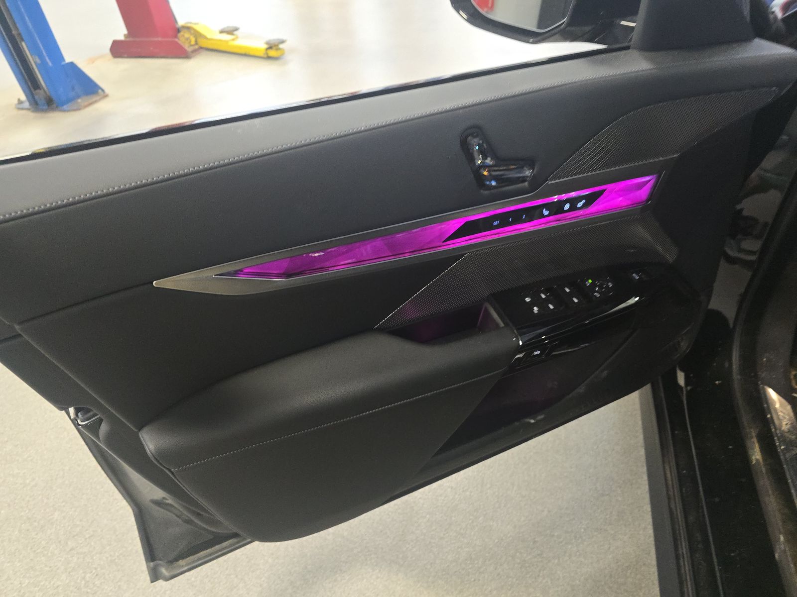 2025 BMW 7 Series 740i xDrive AWD