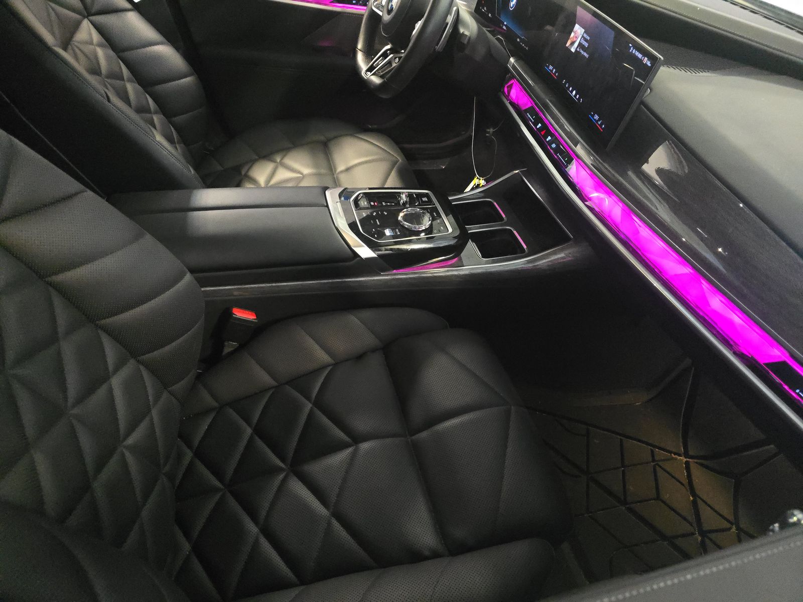 2025 BMW 7 Series 740i xDrive AWD