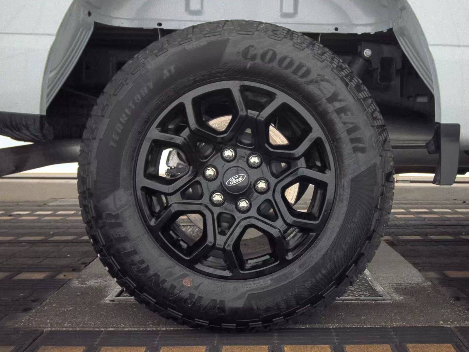 2025 Ford F-150 STX AWD