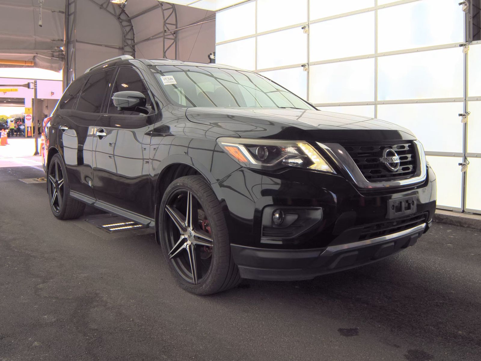 2017 Nissan Pathfinder SL FWD