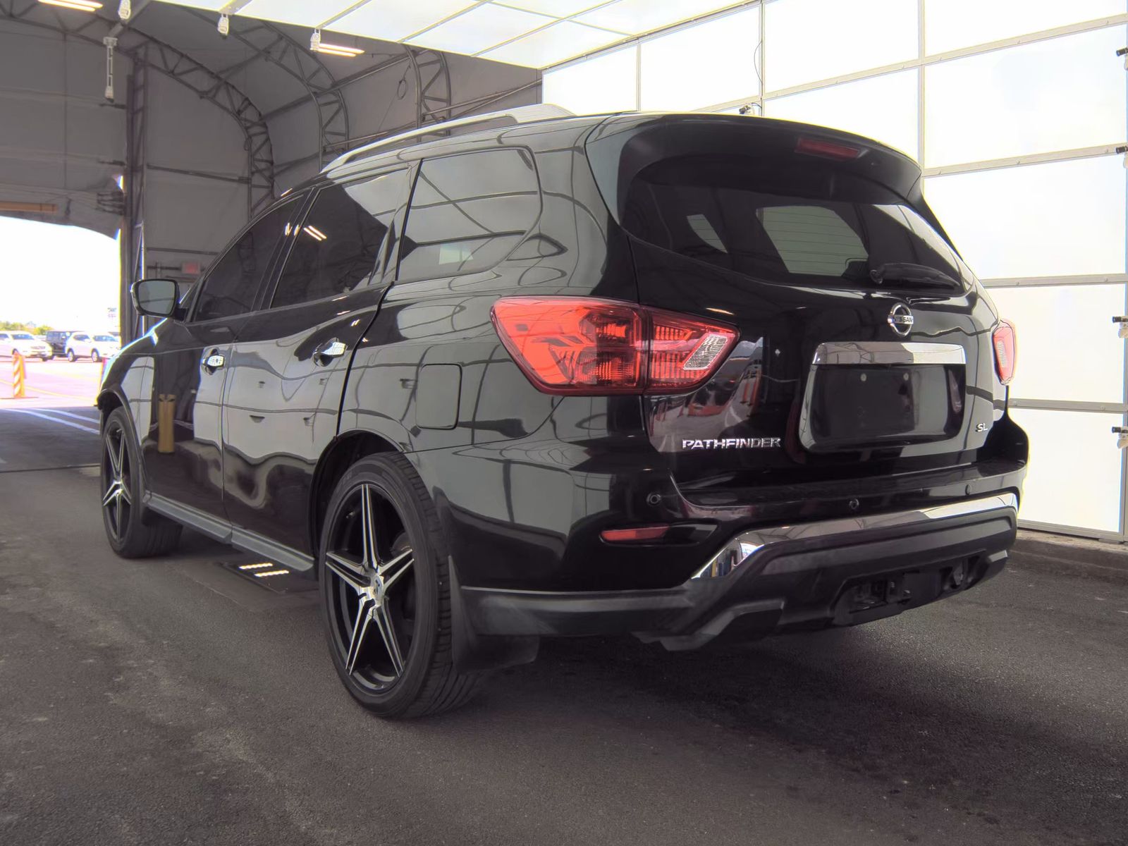 2017 Nissan Pathfinder SL FWD