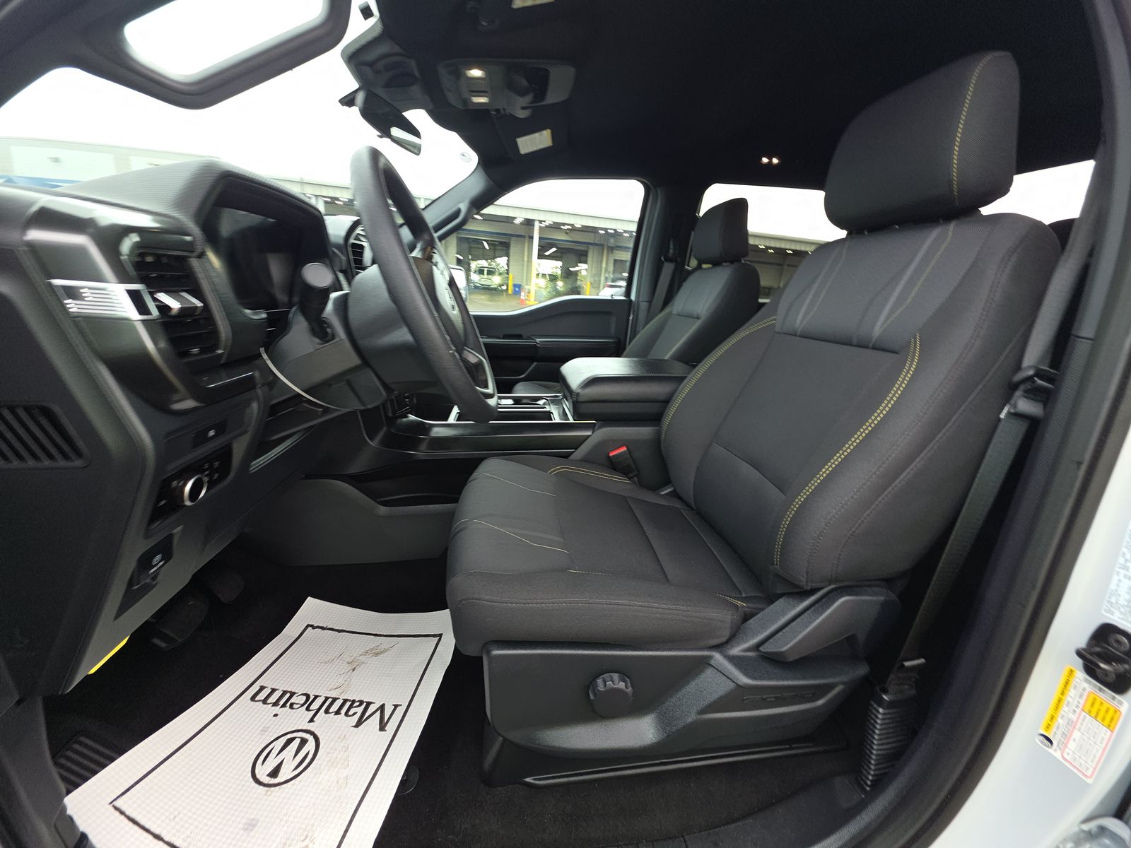 2025 Ford F-150 STX AWD