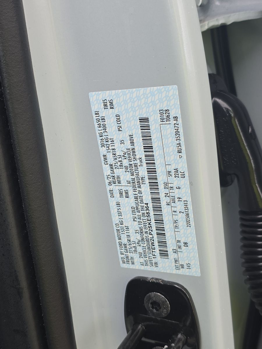 2025 Ford F-150 STX AWD