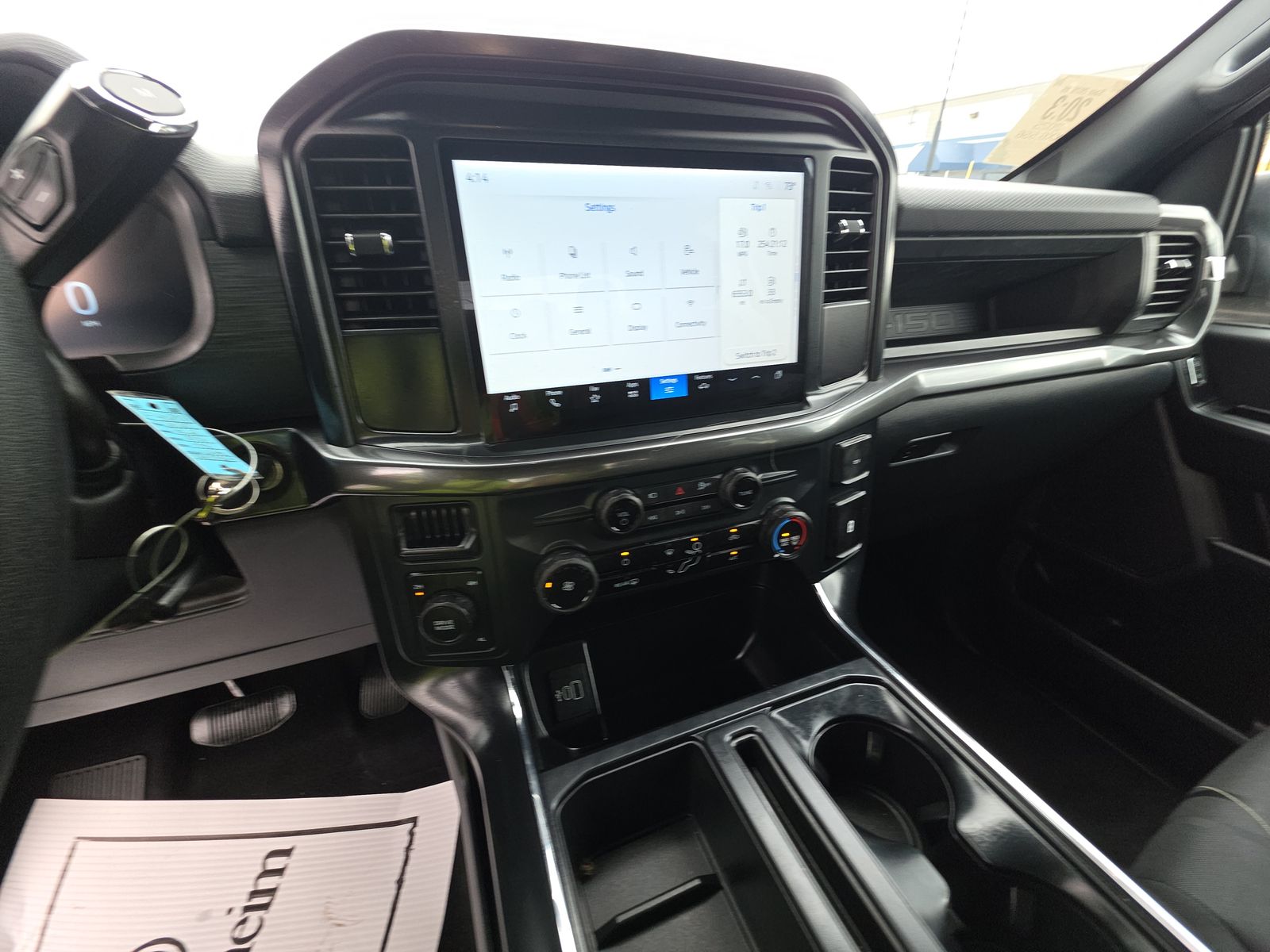 2025 Ford F-150 STX AWD