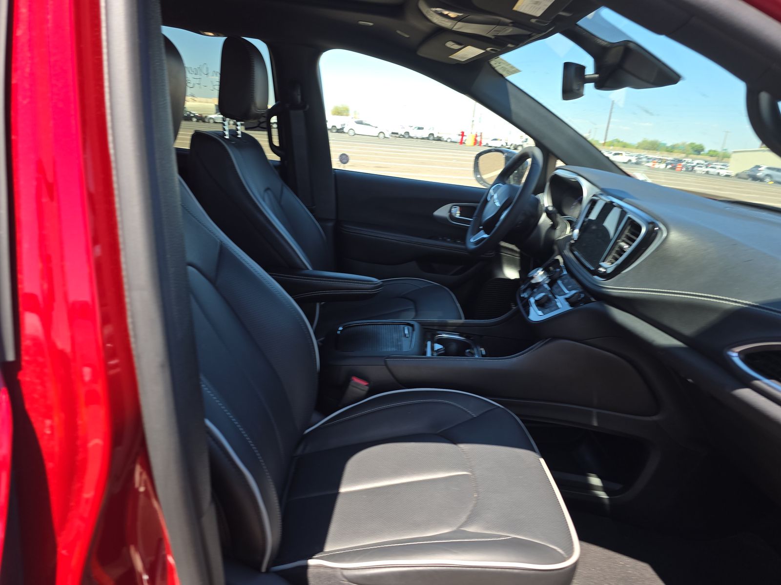 2026 Chrysler Pacifica Limited FWD