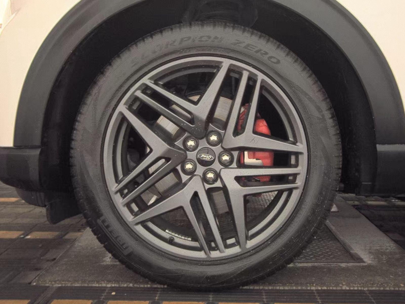 2025 Ford Explorer ST AWD