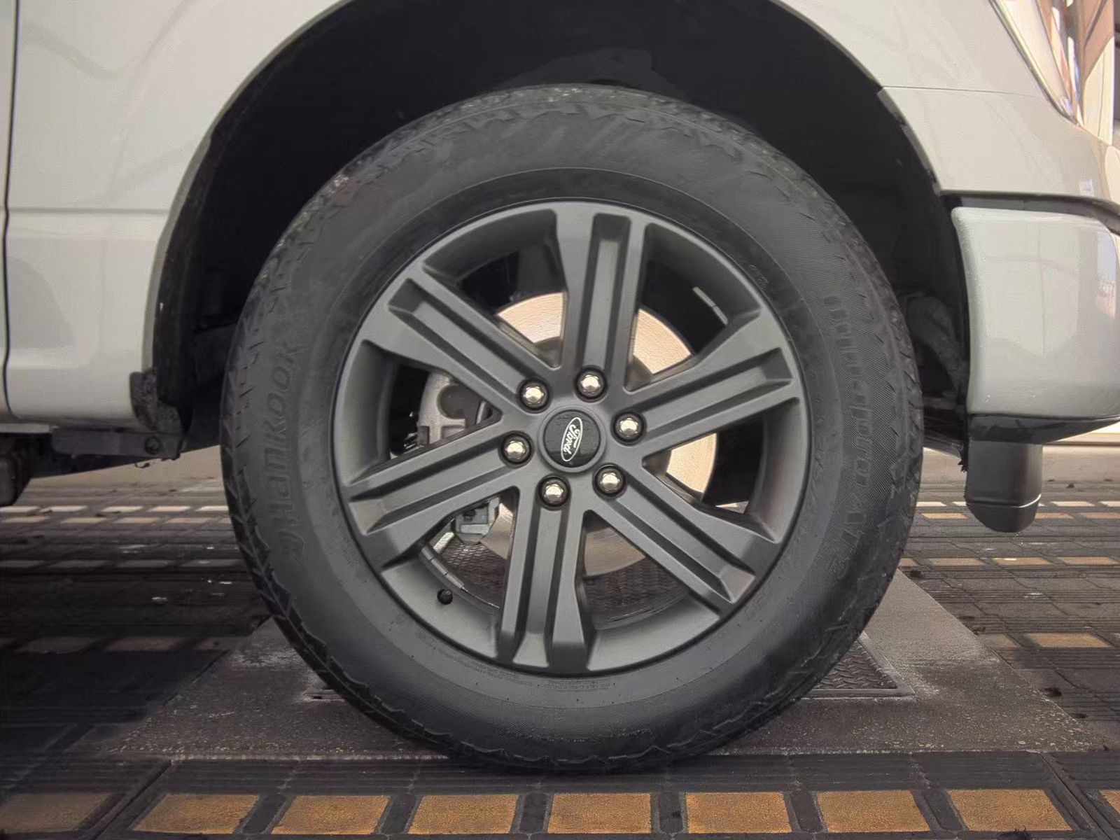 2023 Ford F-150 Lariat AWD